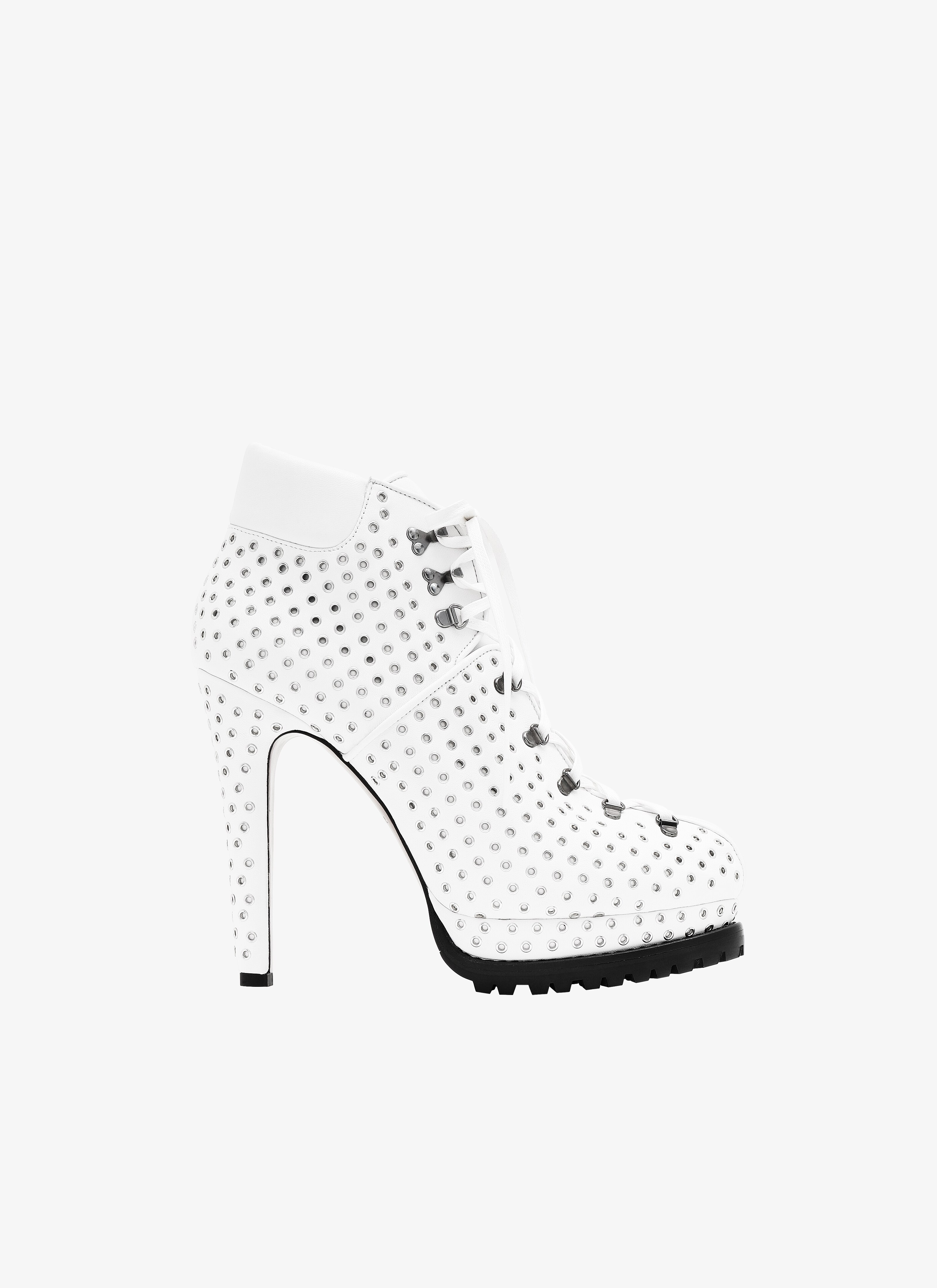 ALAÏA WHITE LOW BOOTS