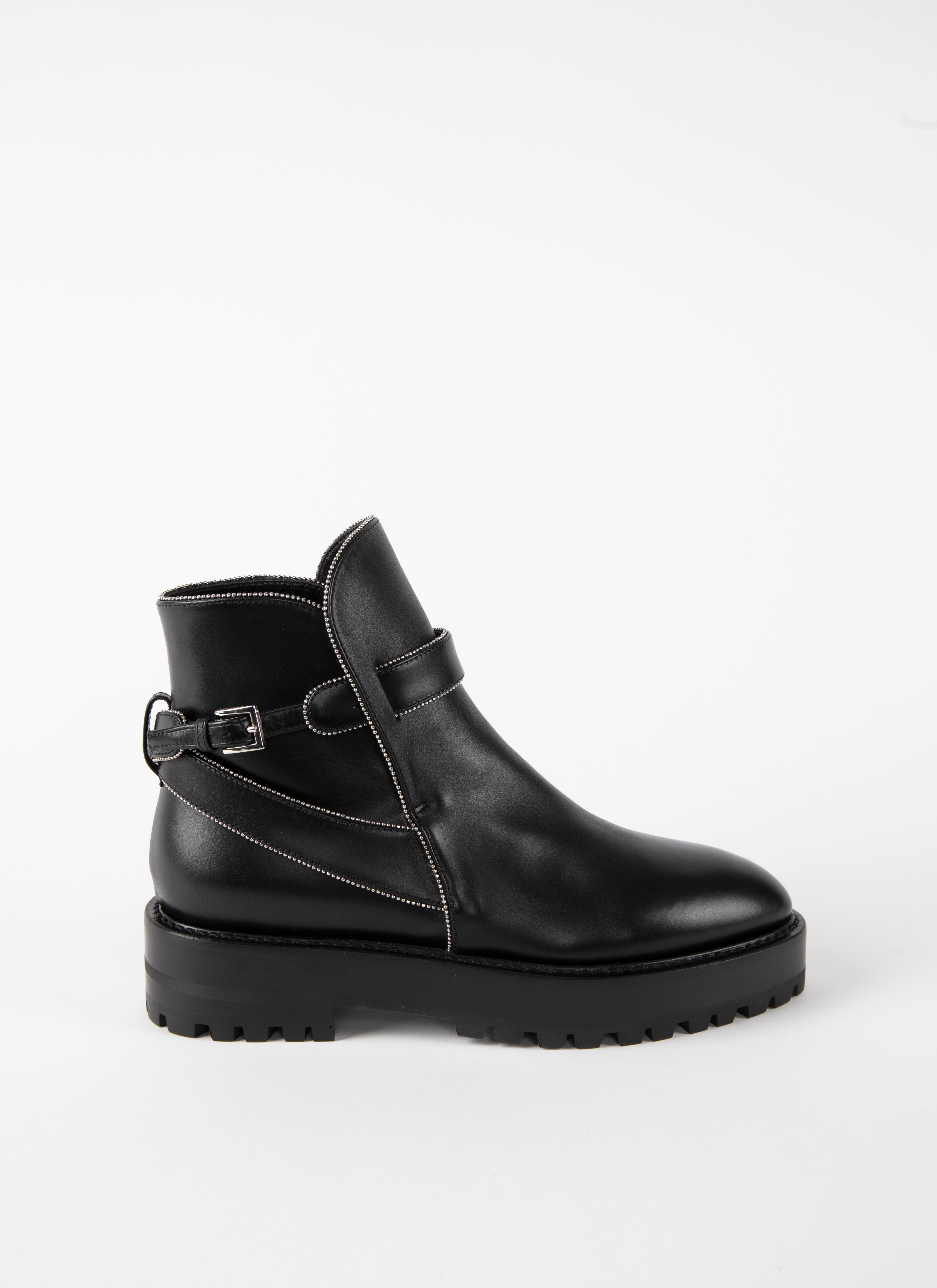 ALAÏA BLACK BOOTS