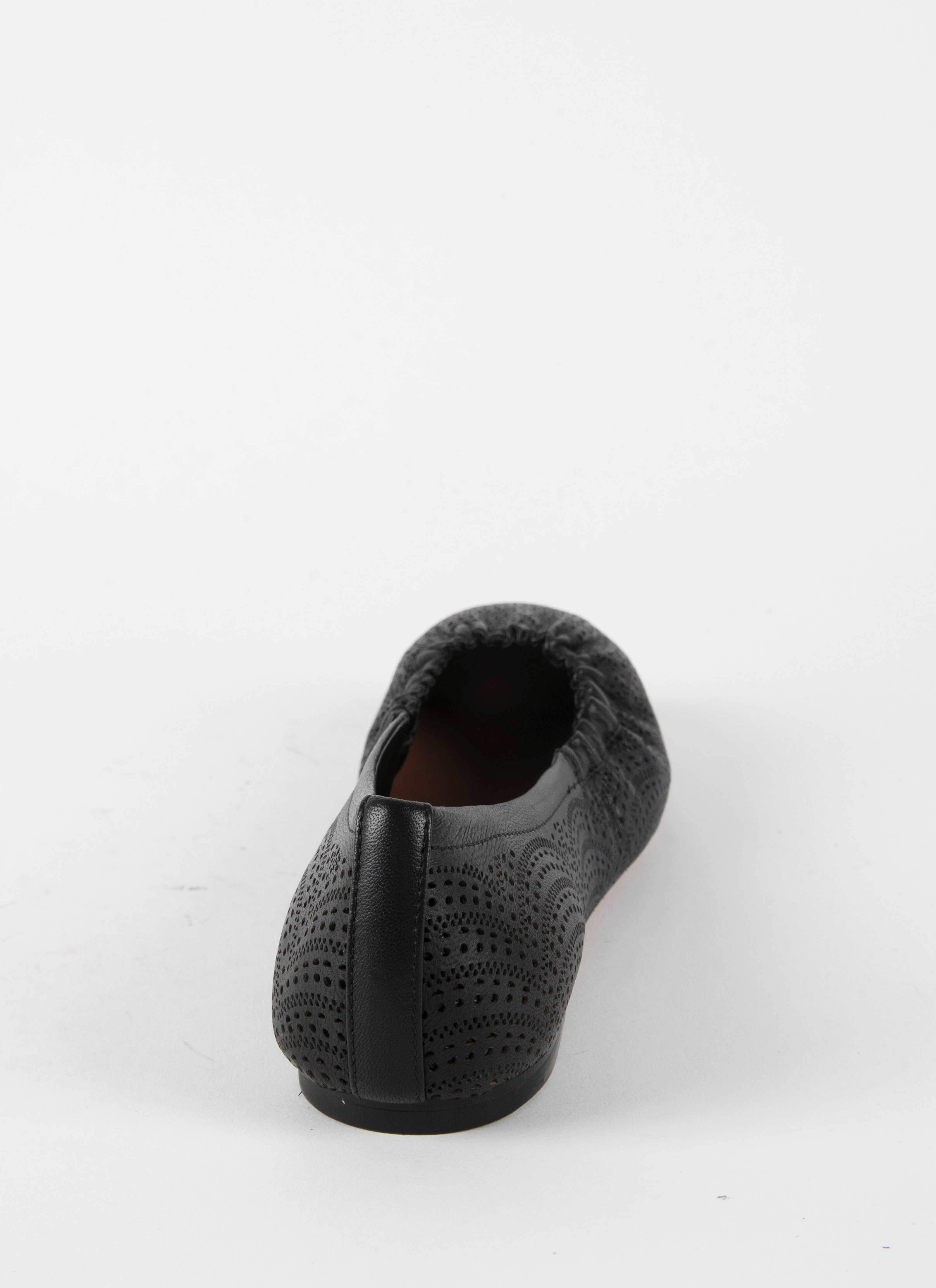 ALAÏA BLACK BALLERINAS