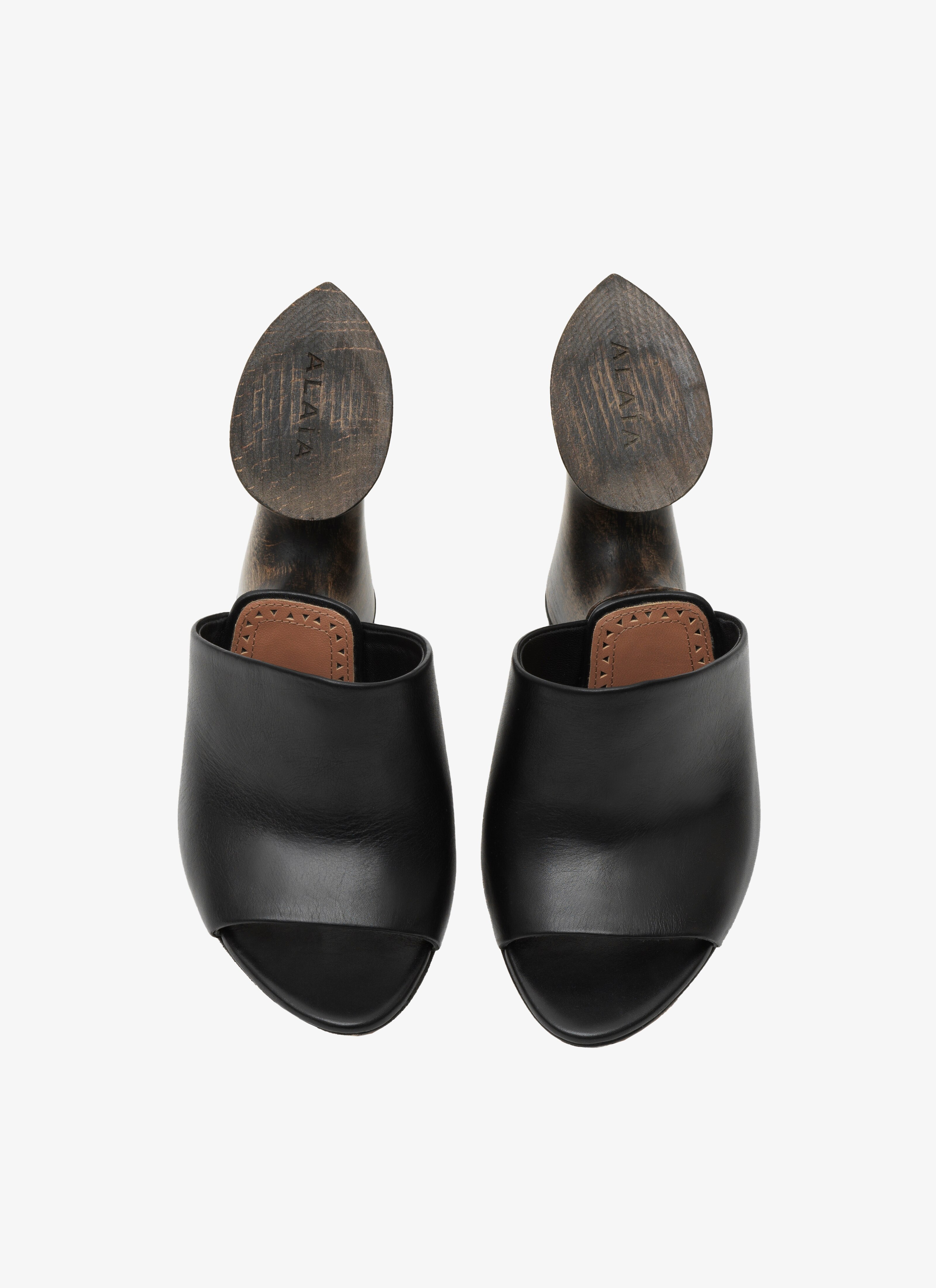 ALAÏA BLACK WOODEN HEEL SCULPTURE