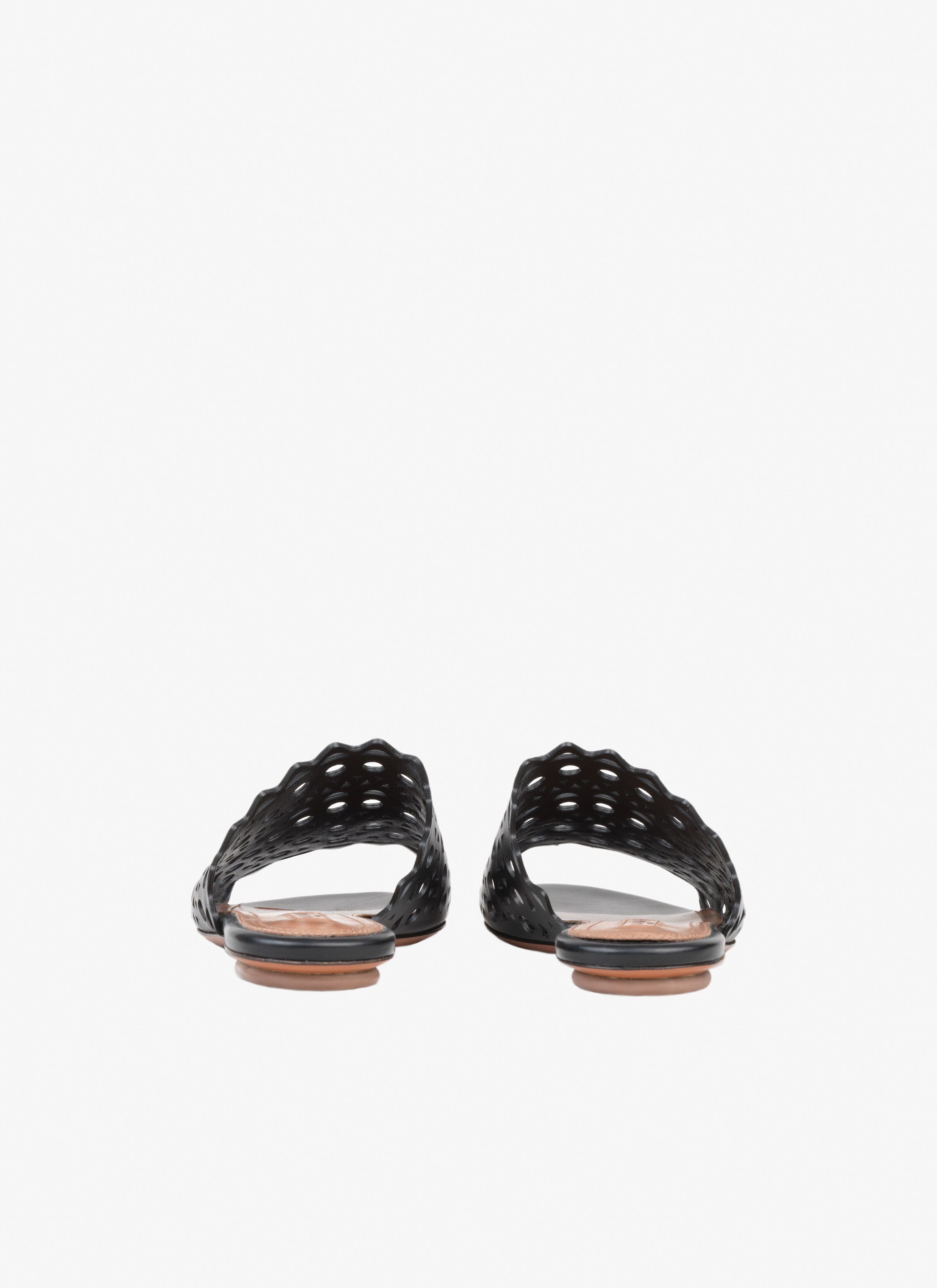ALAÏA 블랙 비엔 송아지 가죽 소재의 비엔 뮬