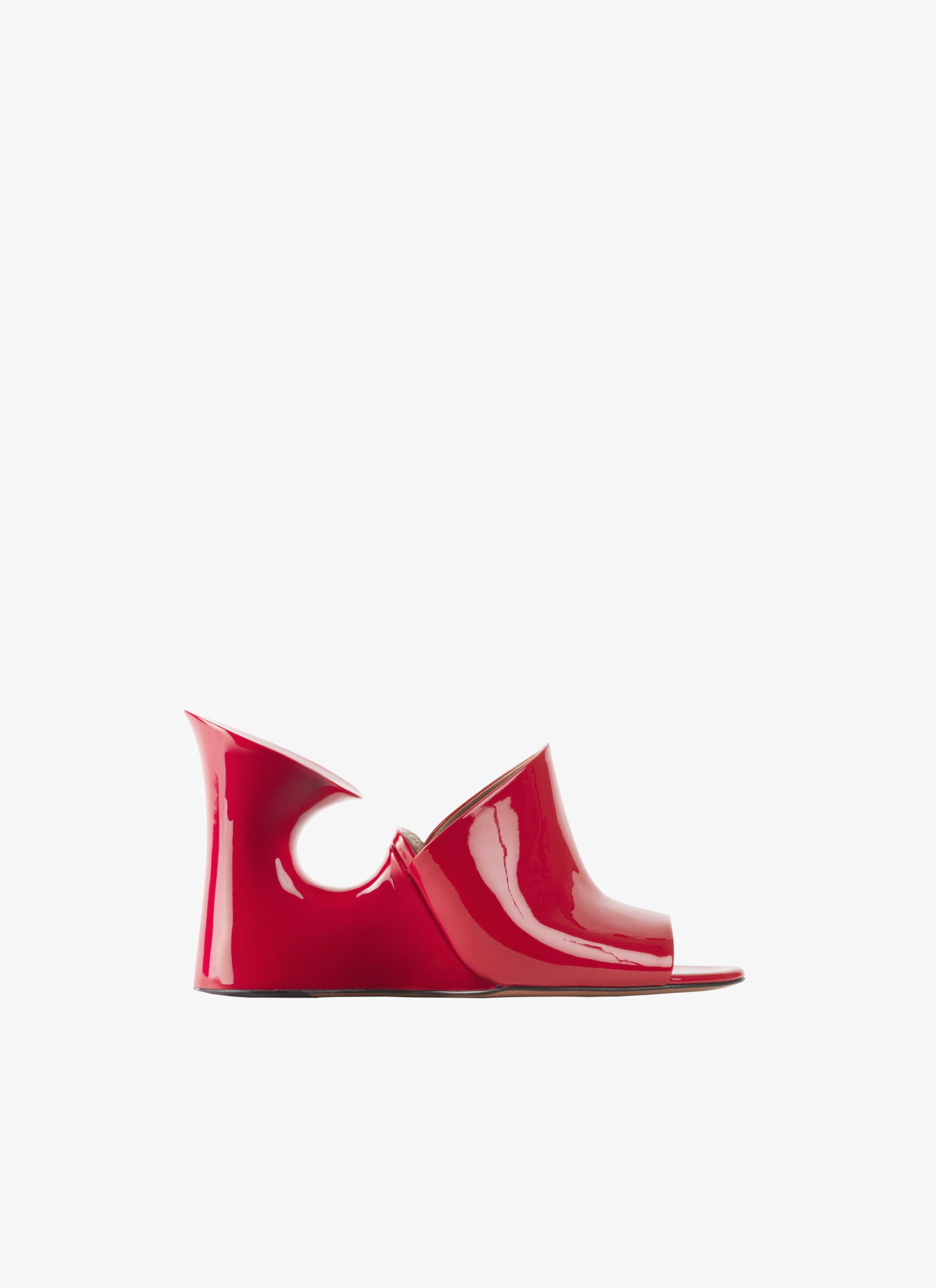 La Sculpture mules in calfskin & wood - maison-alaia.com