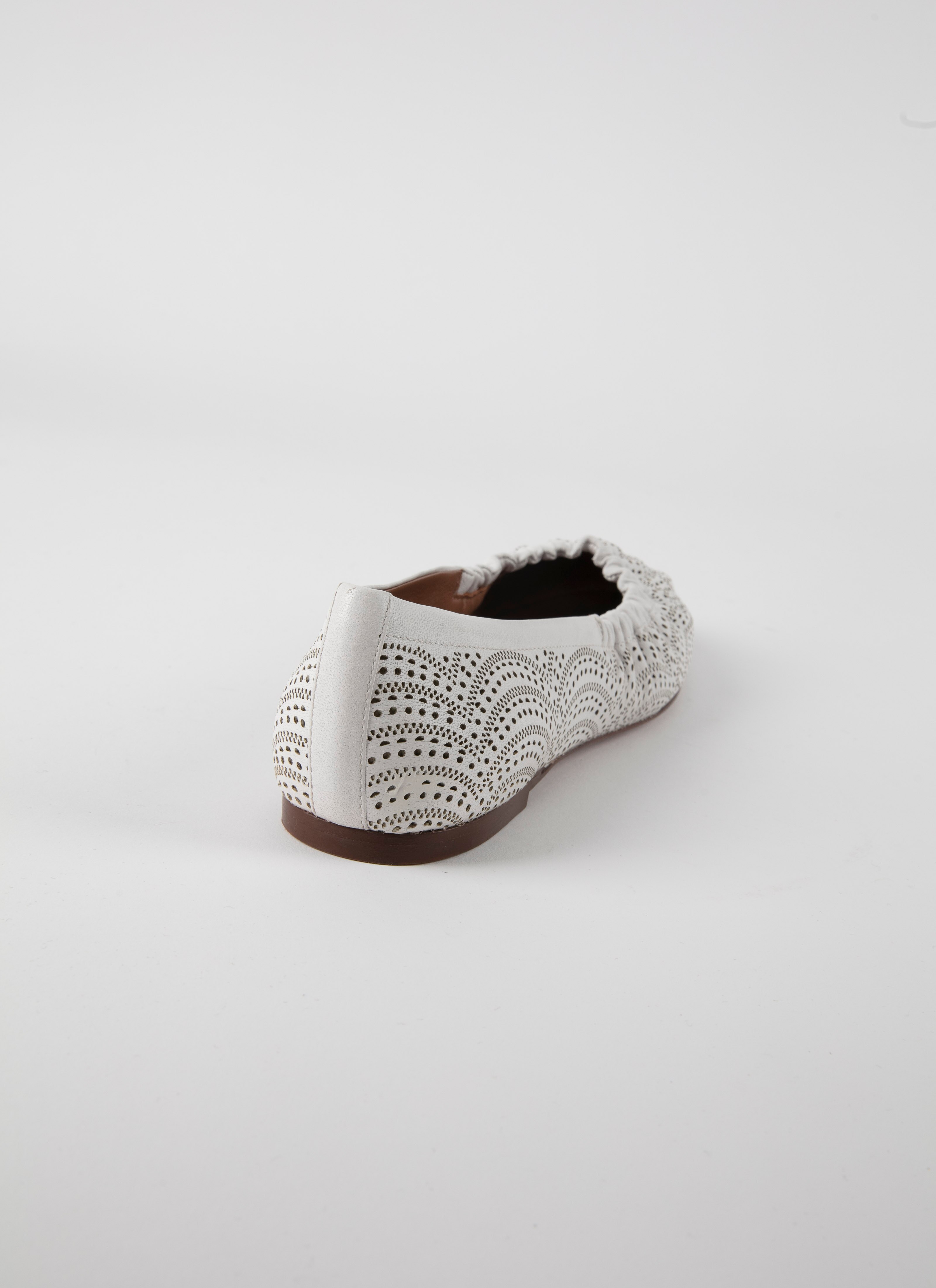 ALAÏA ECRU BALLERINAS