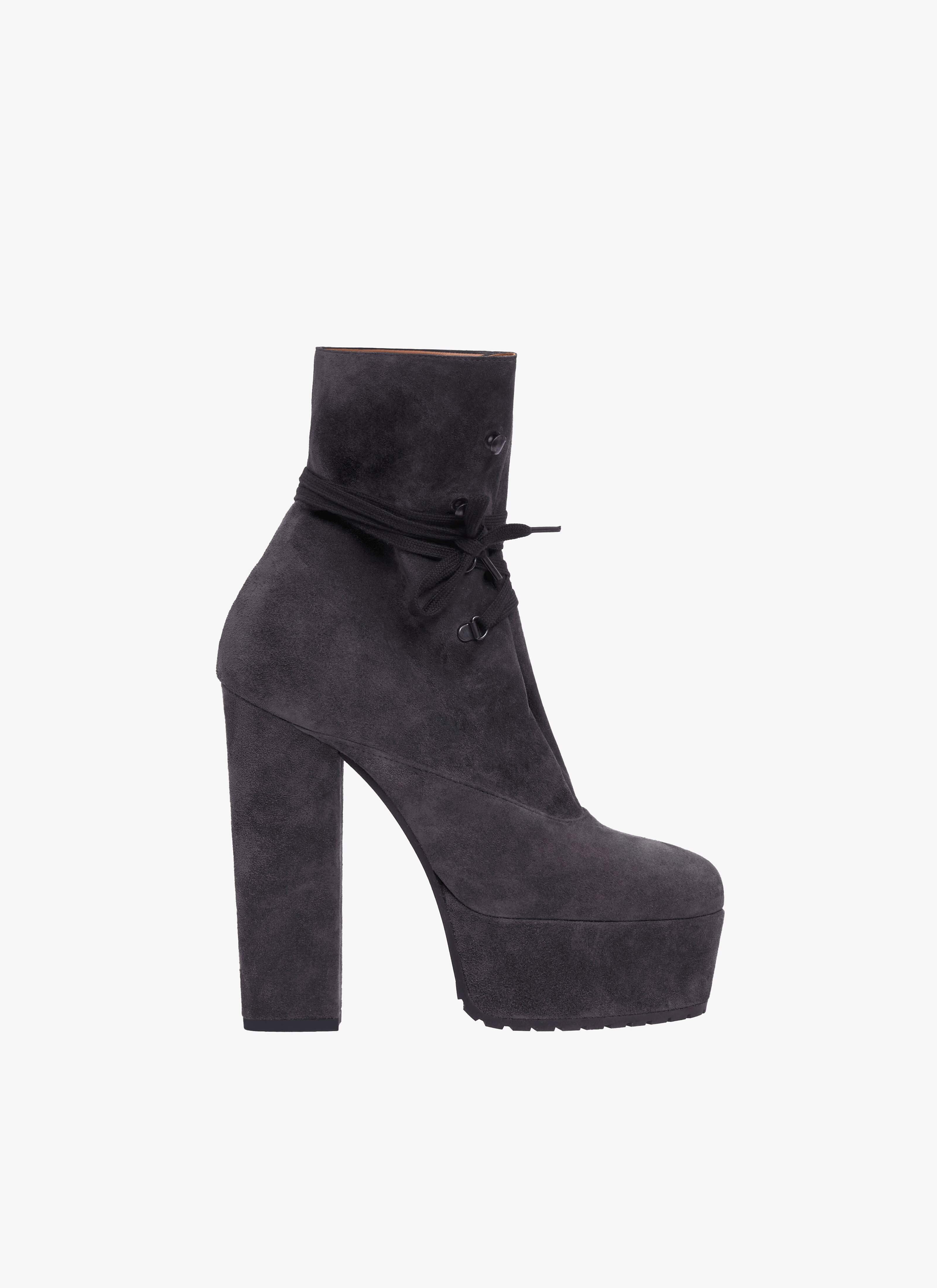 Trekking ankle boots in suede calfskin maison-alaia.com