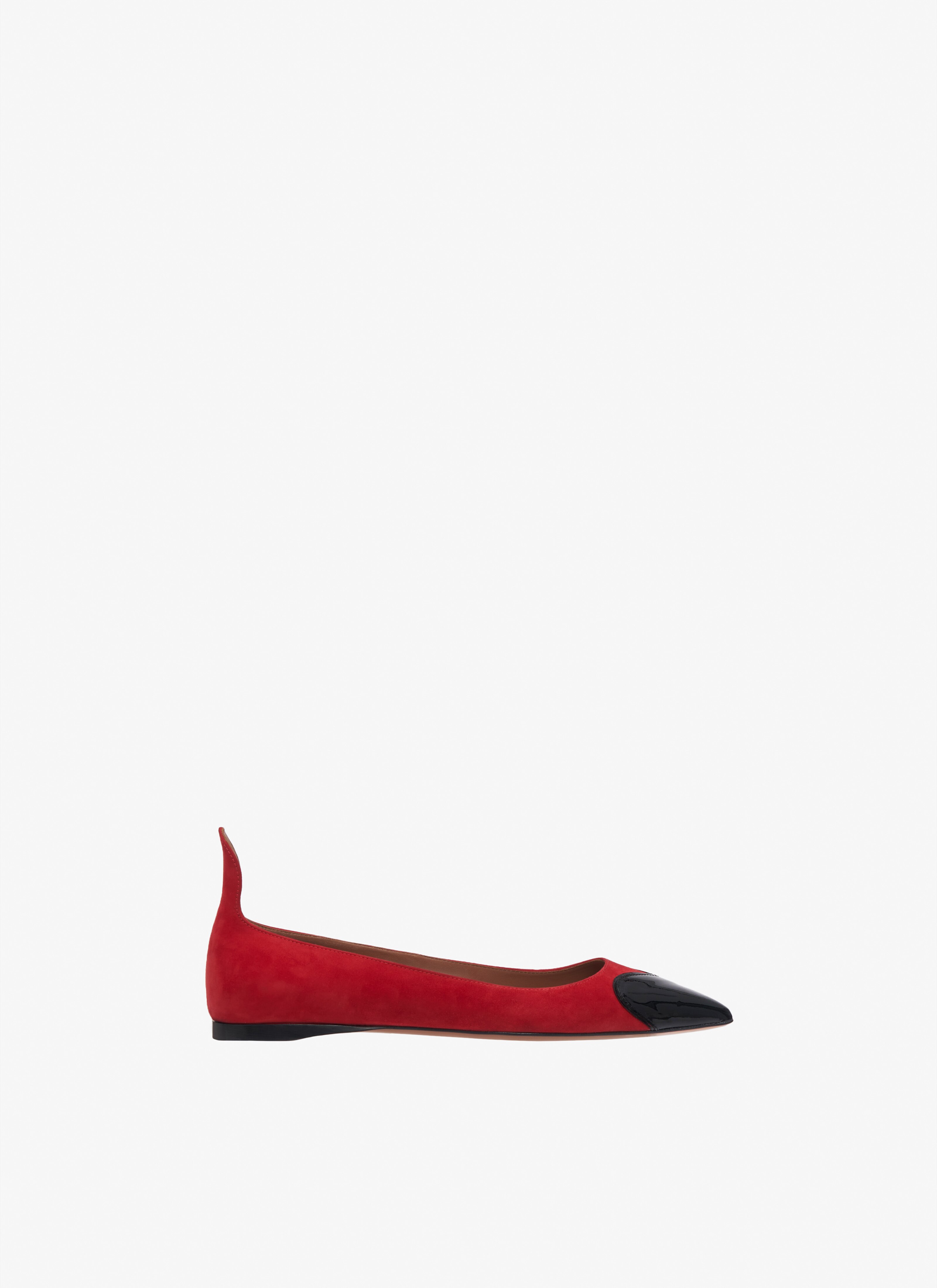 Heart ballerinas in suede goatskin and patent calfskin
 maison-alaia.com