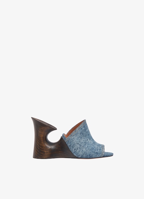 La Sculpture mules in denim and wood - maison-alaia.com