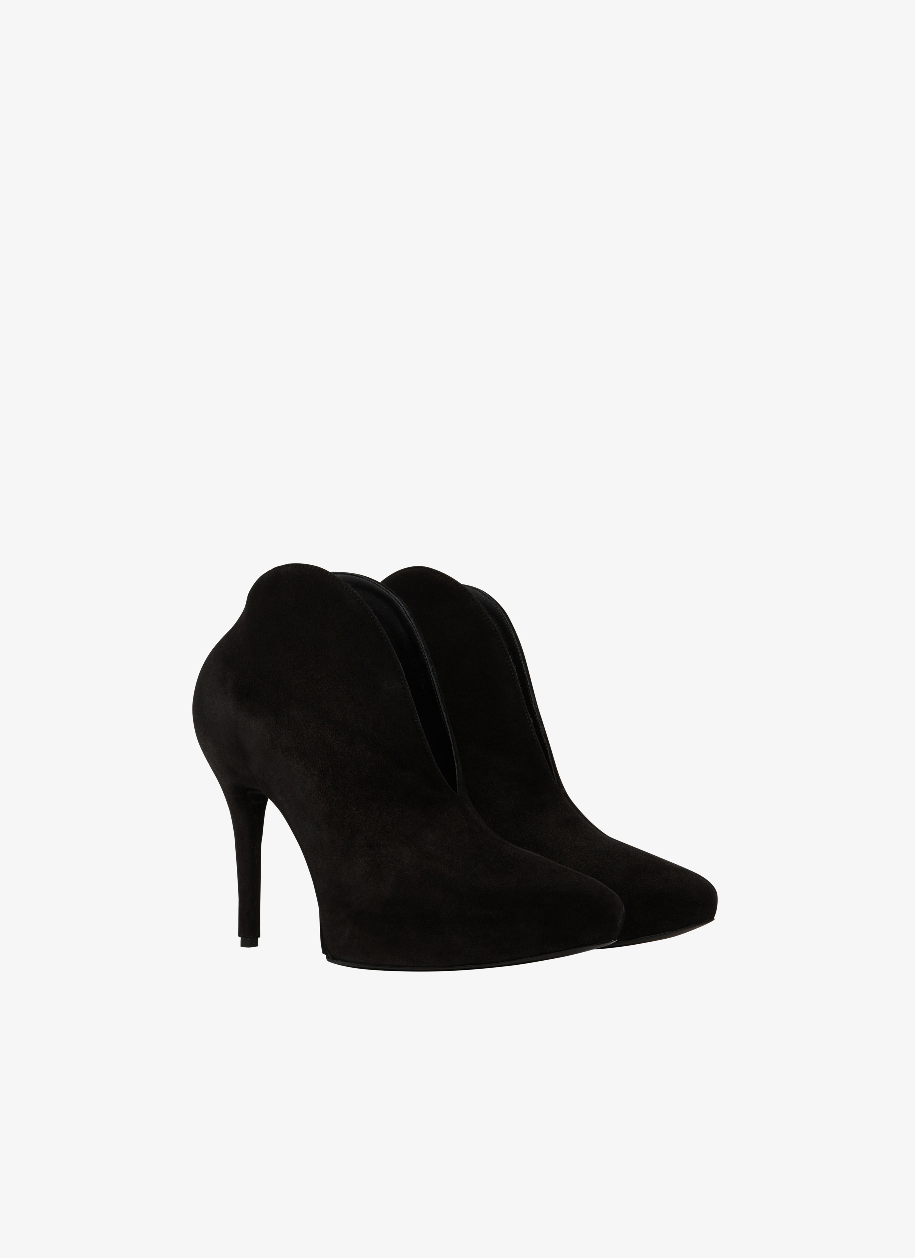 ALAÏA BLACK SLICK SUEDE BOOTIES