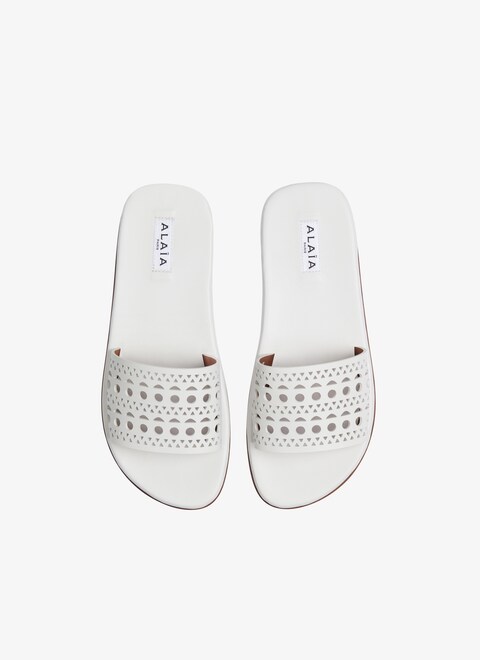 MULES IN VIENNE CALFSKIN - maison-alaia.com