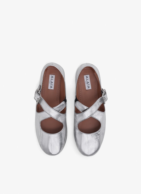 CRISS CROSS BALLET FLATS IN EELSKIN - maison-alaia.com