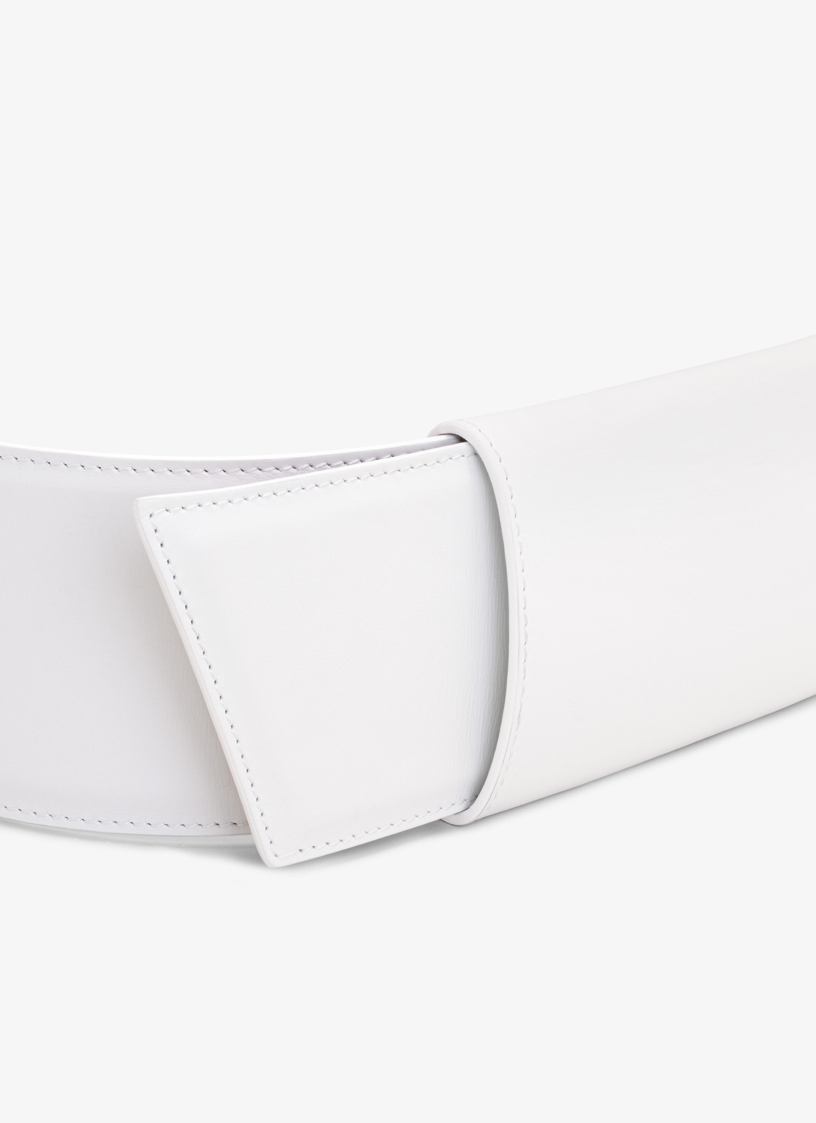 ALAÏA OPTIC WHITE SLIDE BELT IN CALFSKIN