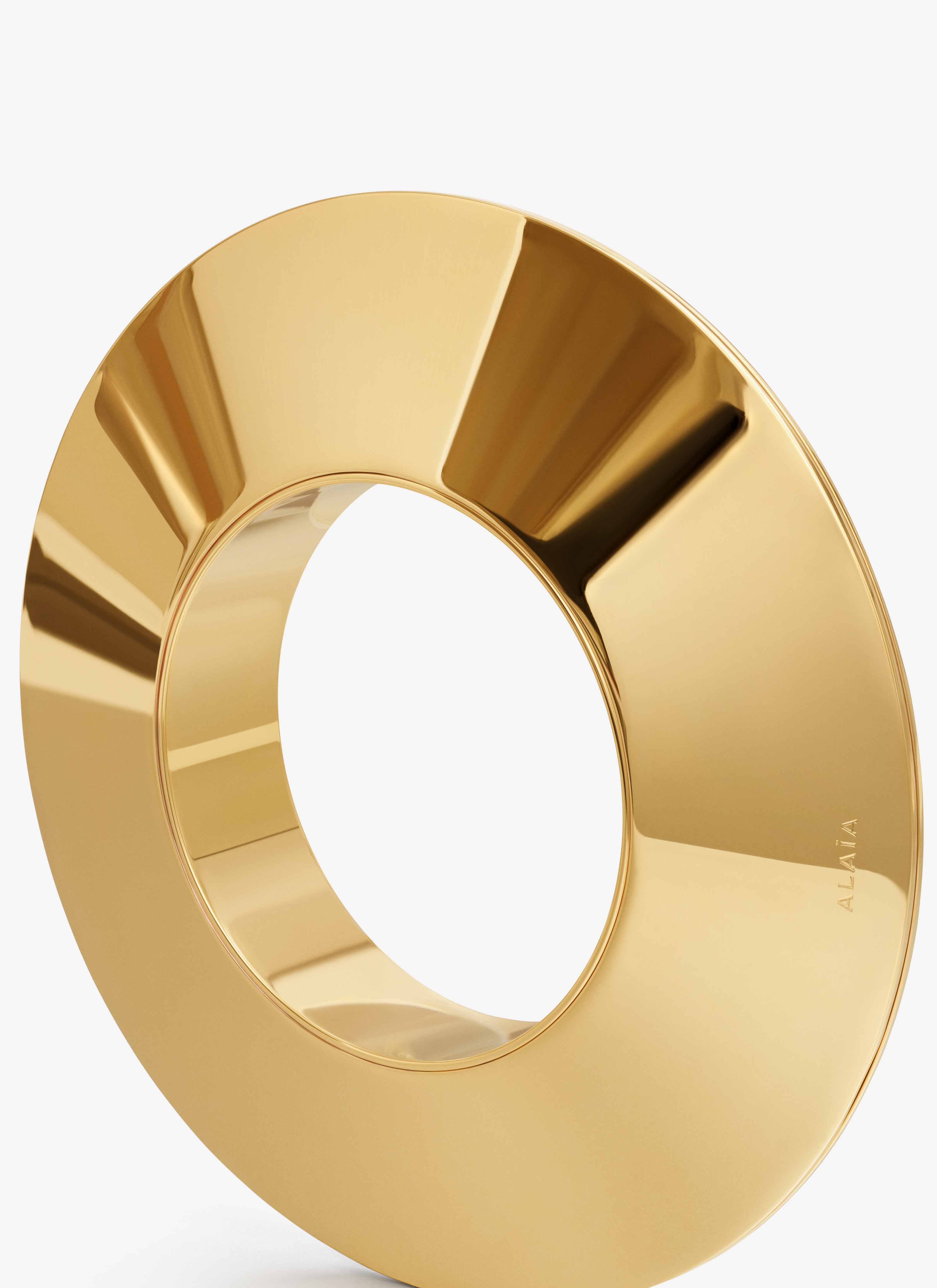 ALAÏA GOLD LARGE BLADE BANGLE