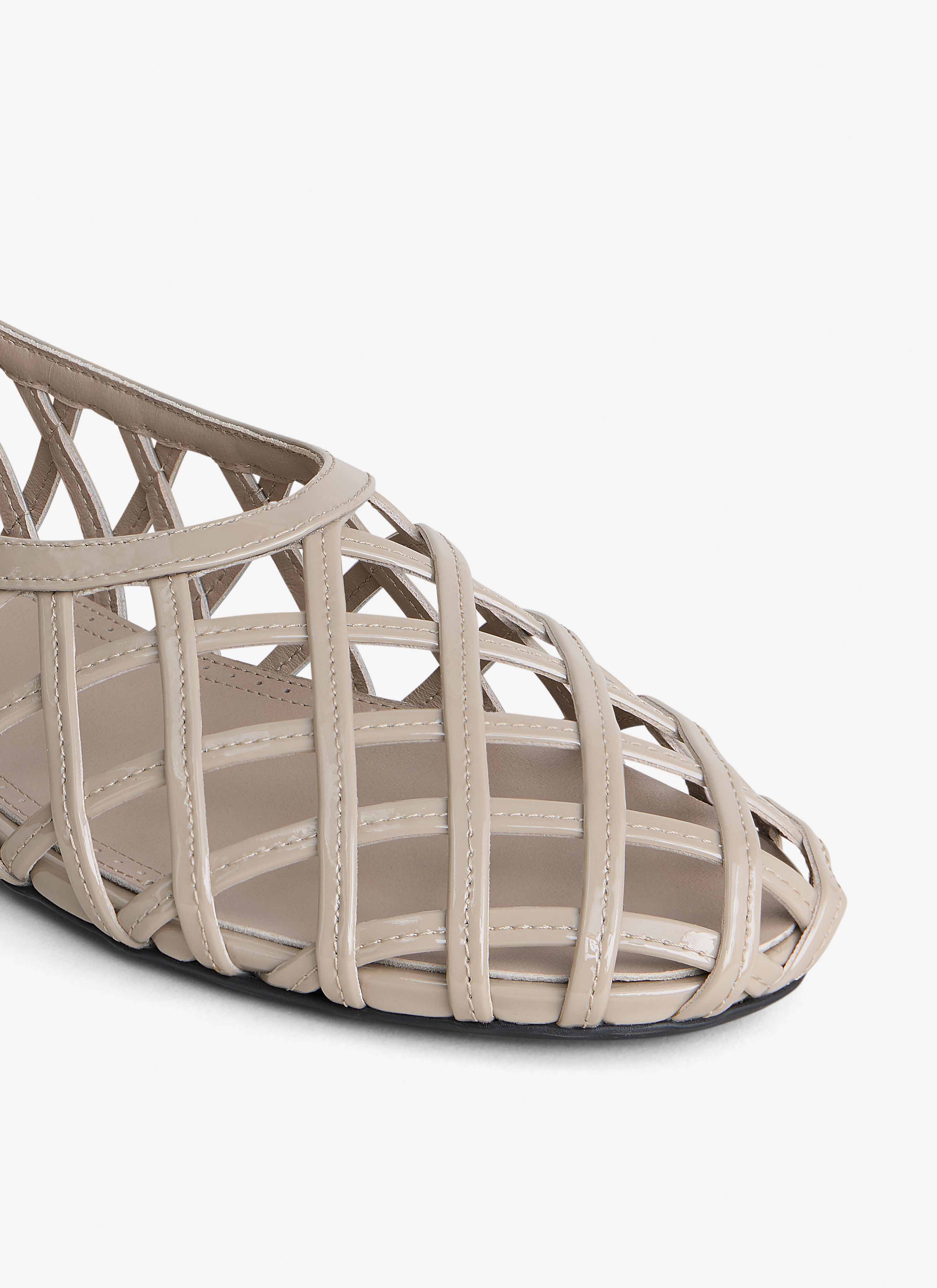 ALAÏA BALLERINES CAGE EN CUIR VERNI GREGE