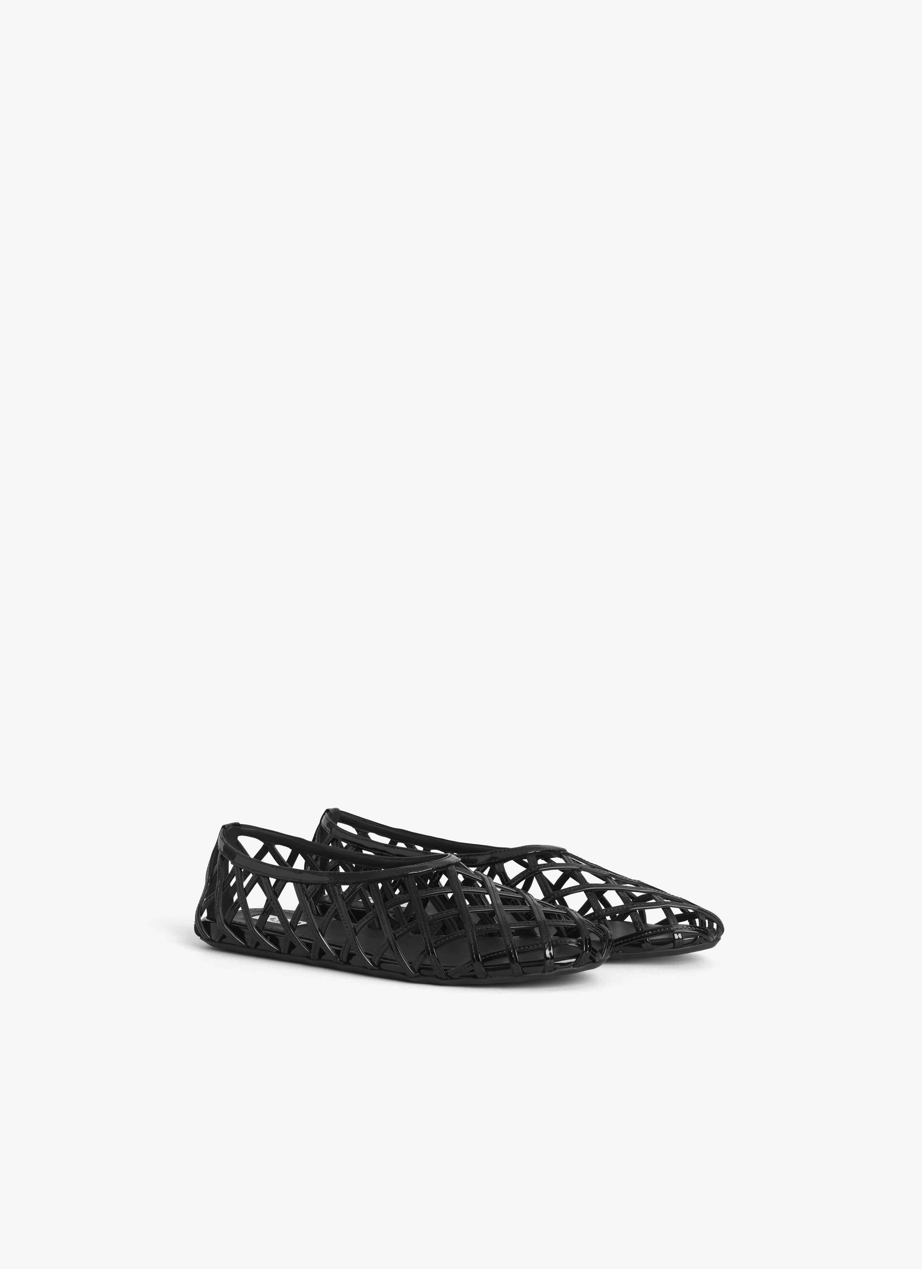 ALAÏA BLACK CAGE BALLET FLATS IN PATENT CALFSKIN