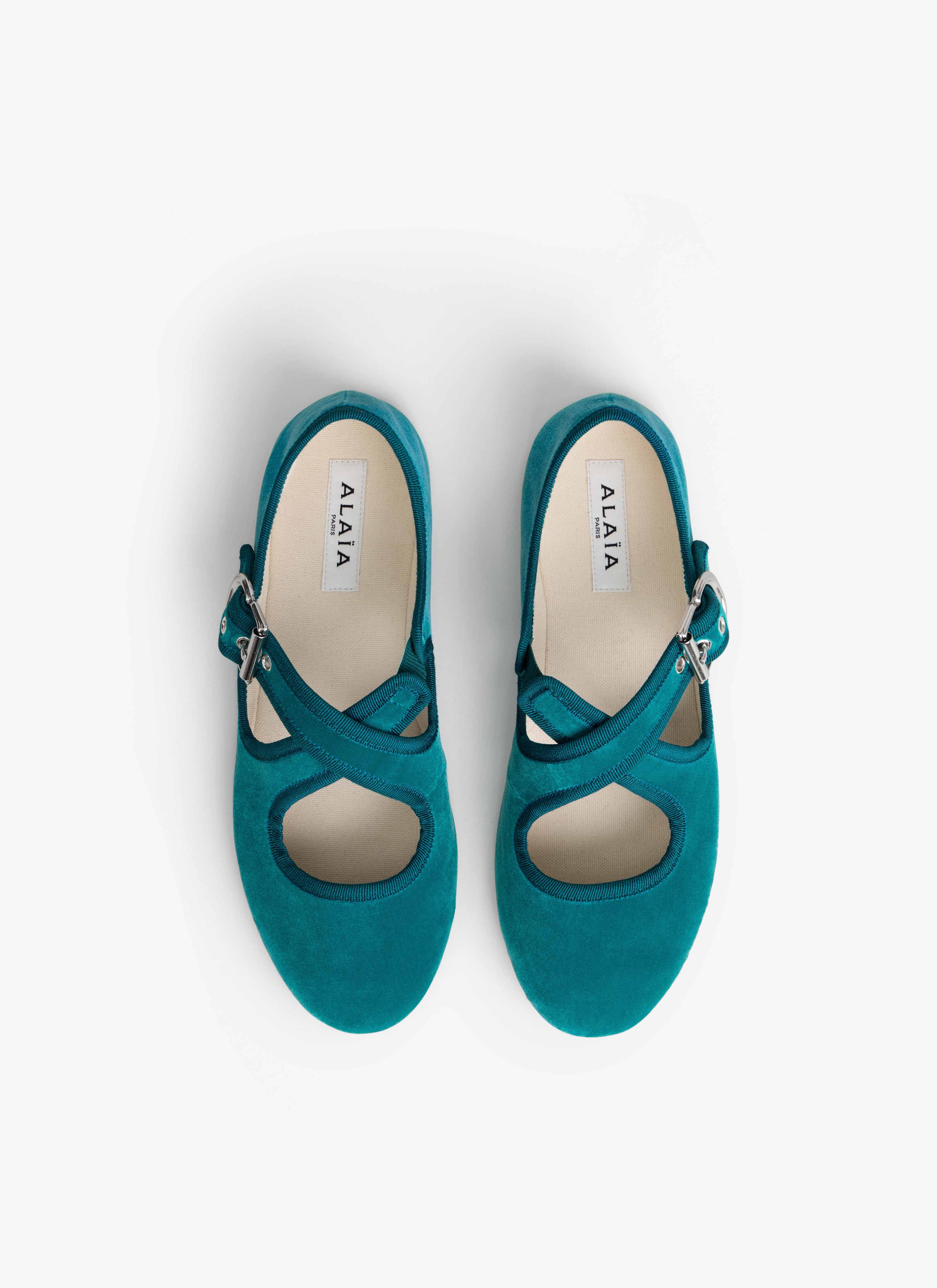ALAÏA GREEN CRISS CROSS BALLET FLATS IN VELVET