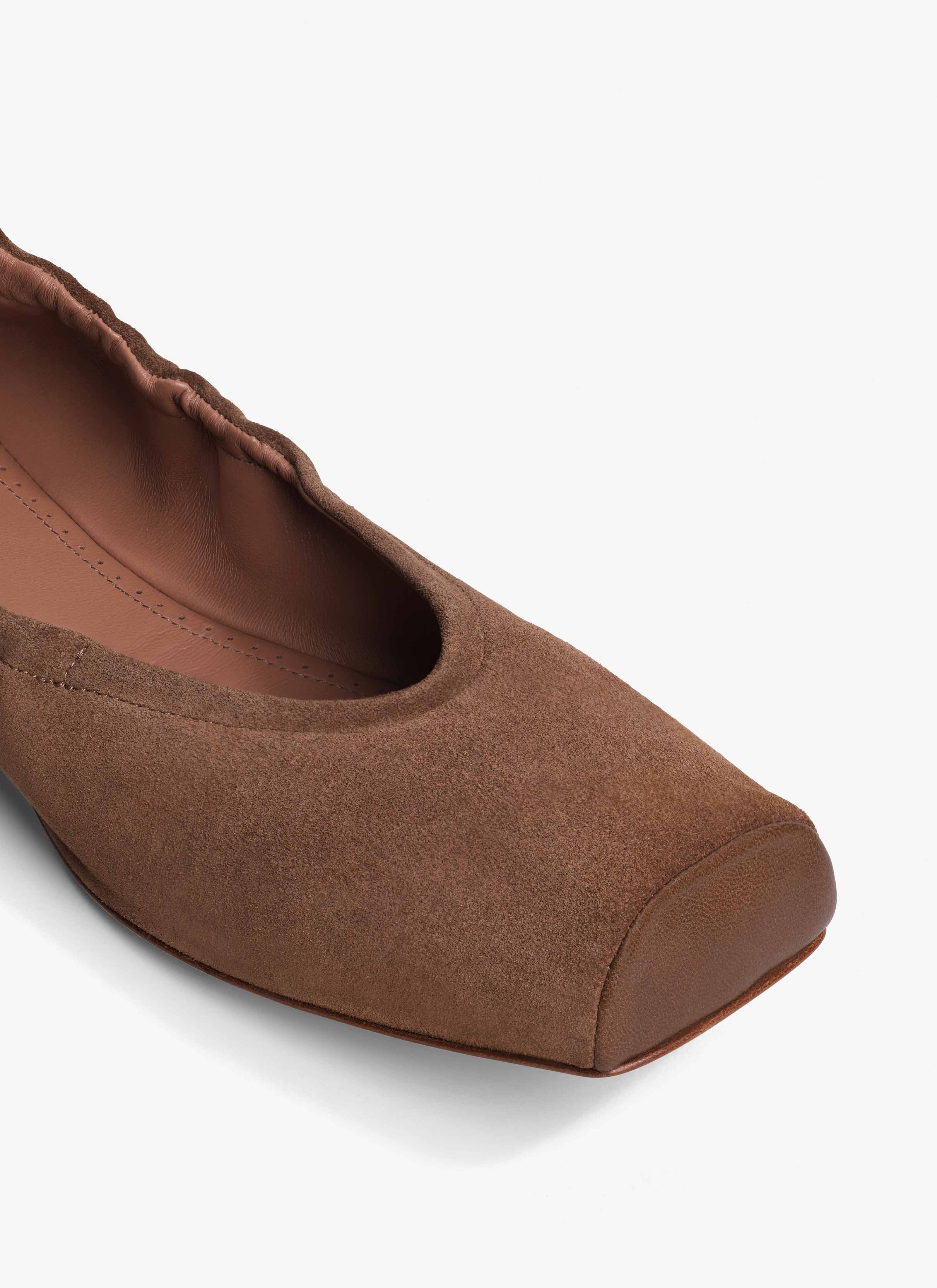 ALAÏA OCRE OSCURO BAILARINAS PLANAS CUADRADAS DE PIEL