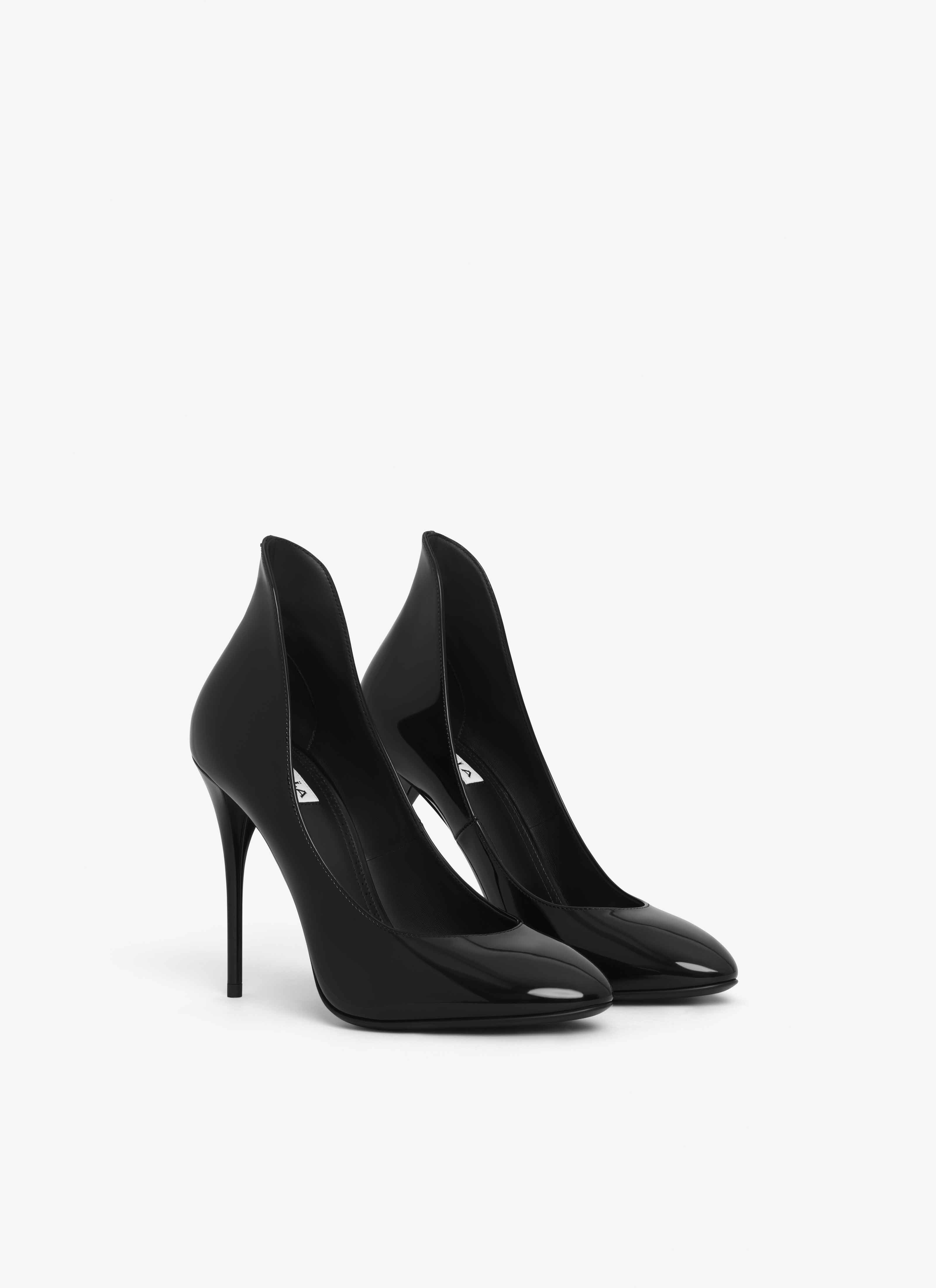 ALAÏA BLACK DÉCOLETTÉ PUMPS IN PATENT CALFSKIN
