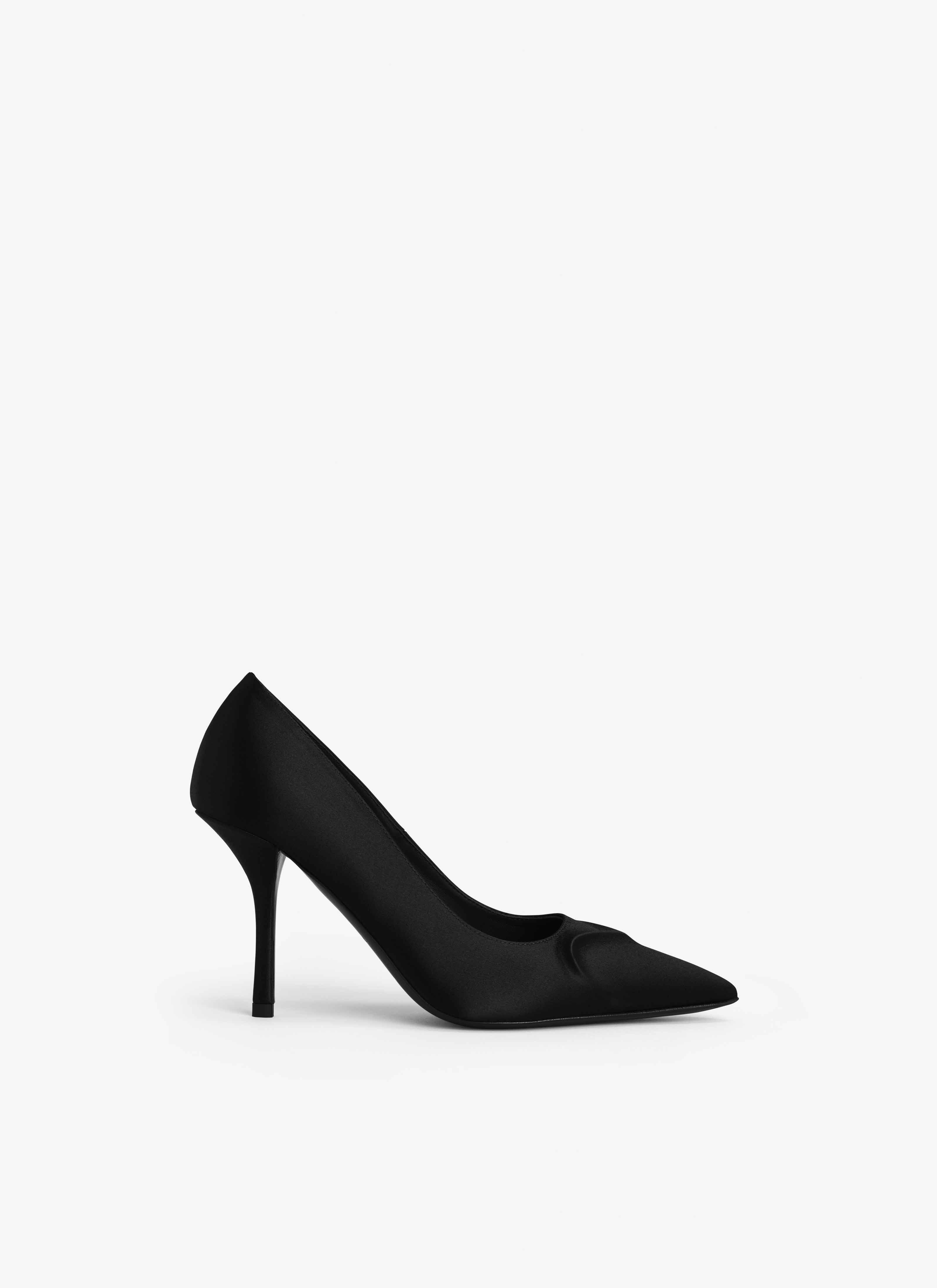 ALAÏA NOIR ESCARPINS LE CŒUR 3D EN SATIN