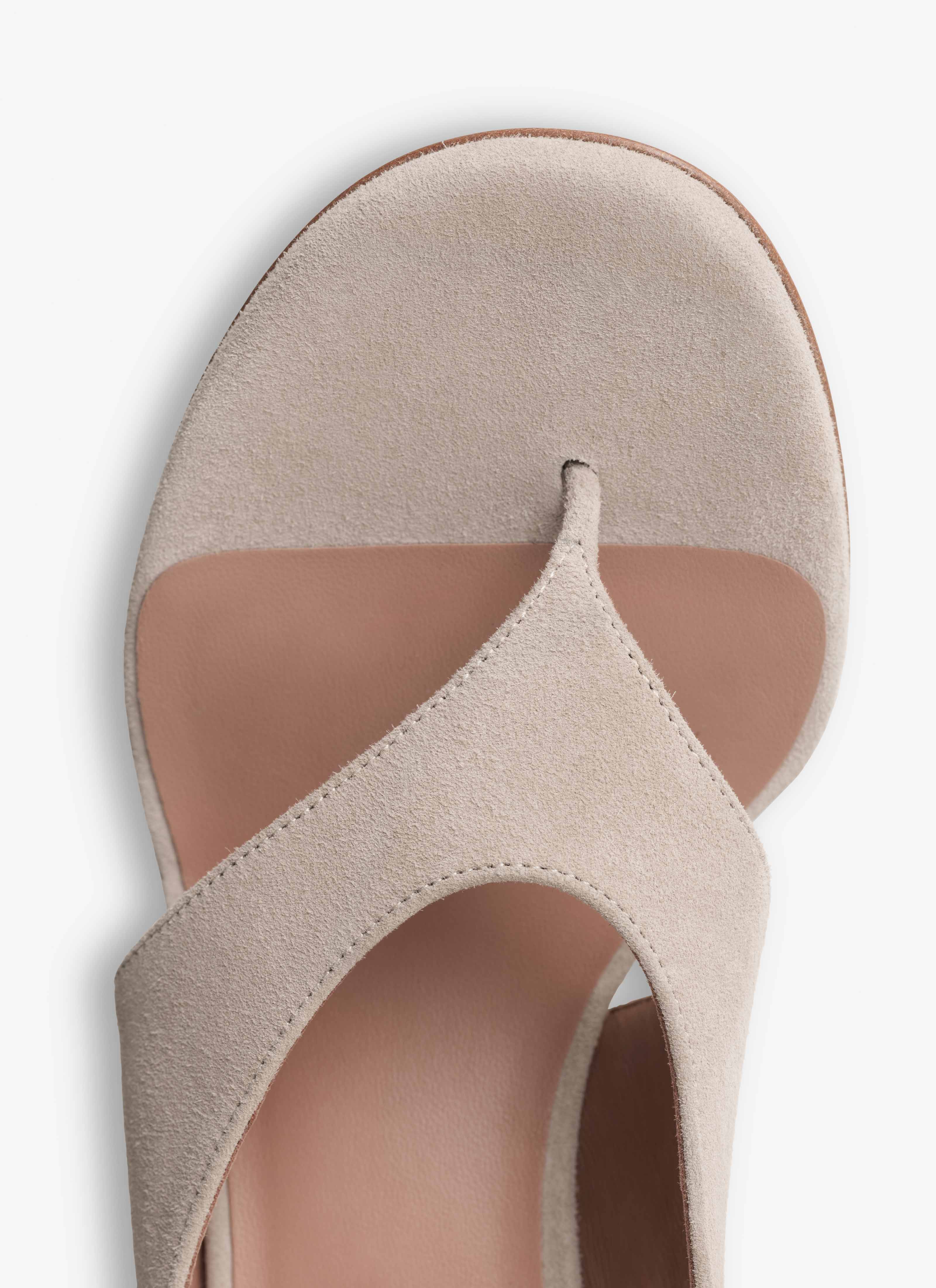 ALAÏA GREGE CUBE THONG MULES IN SUEDE GOATSKIN