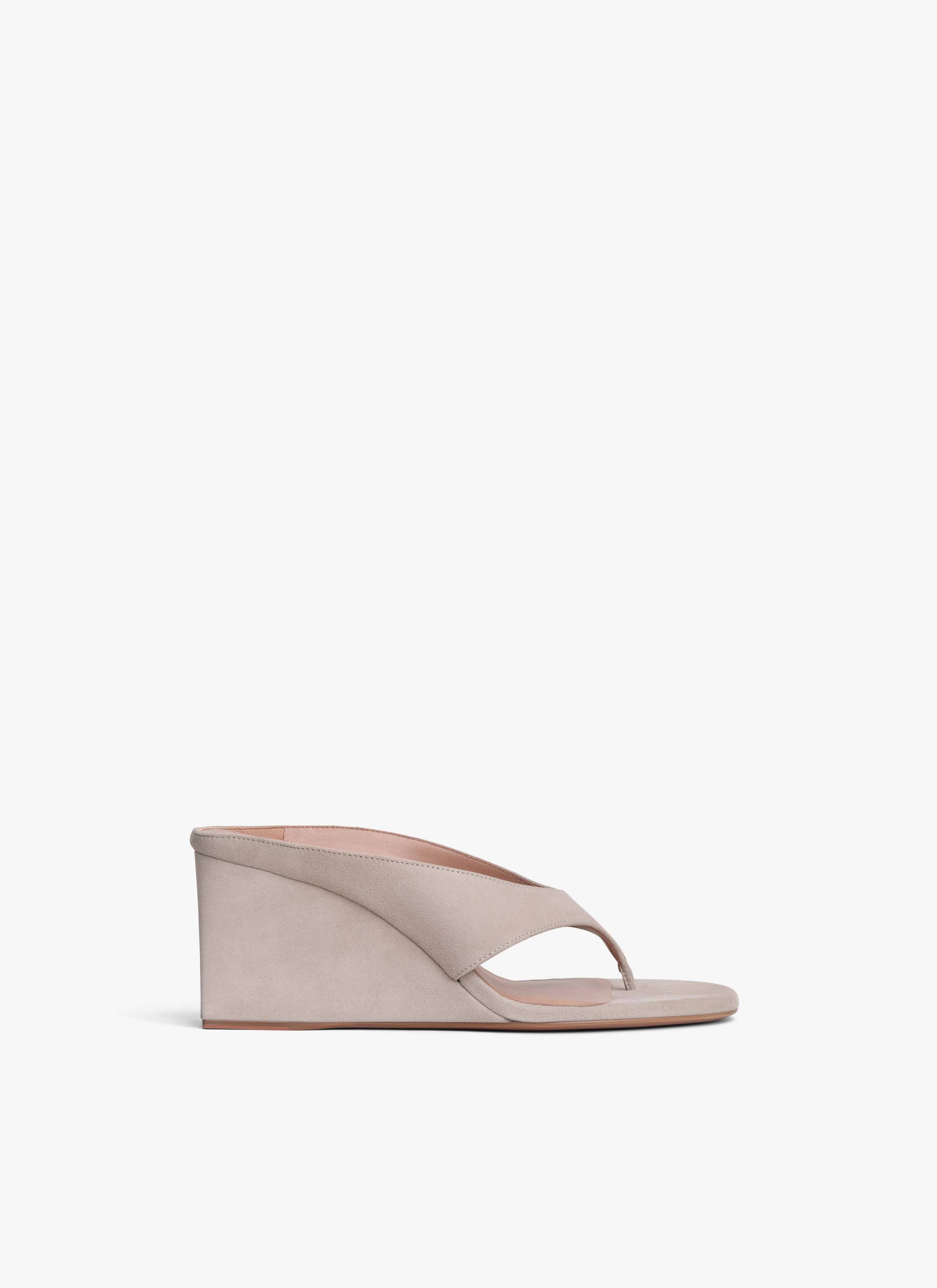 ALAÏA GREGE CUBE THONG MULES IN SUEDE GOATSKIN