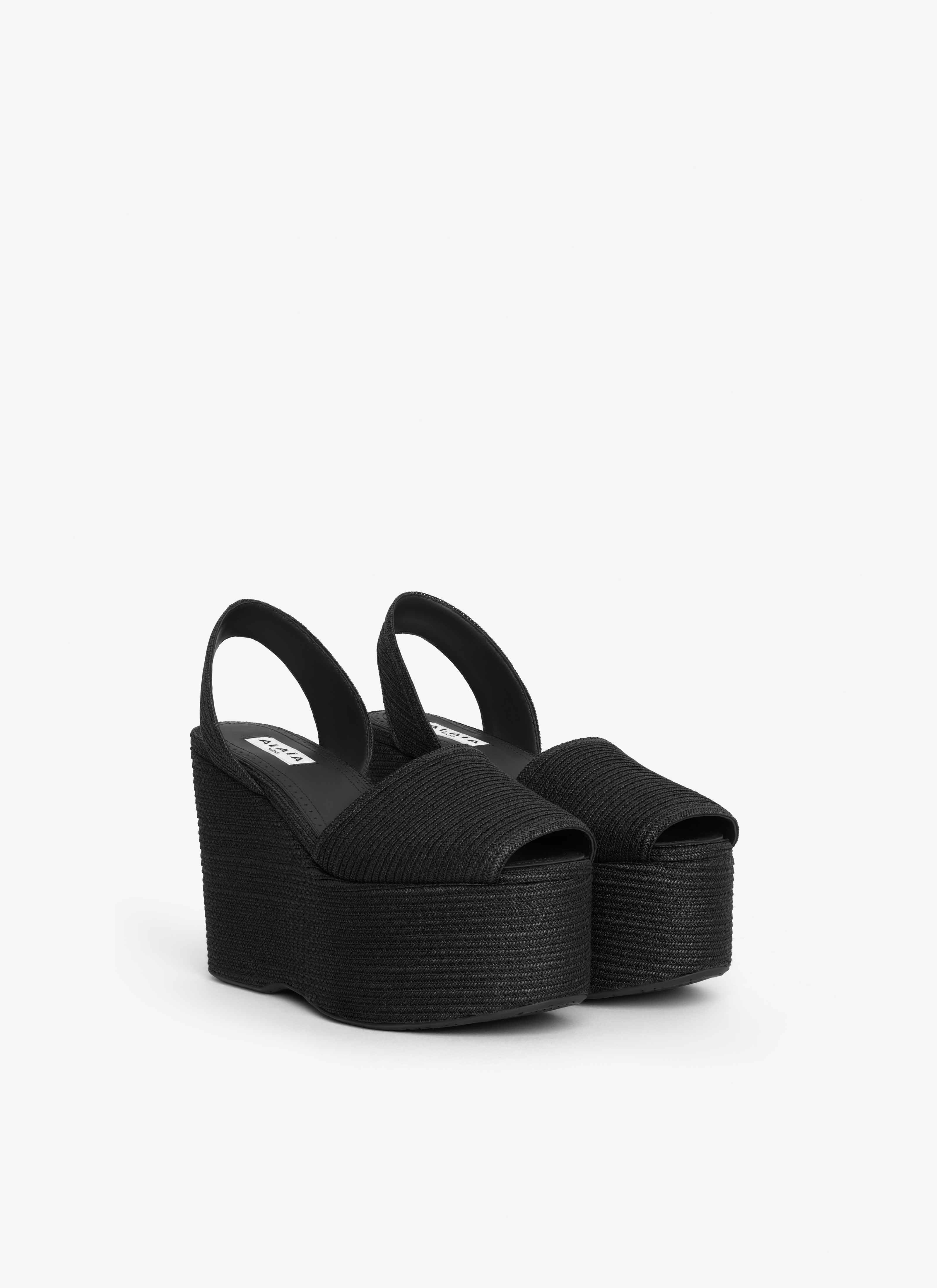 ALAÏA SANDALI WEDGE IN CANNUCCE DI CARTA NERO