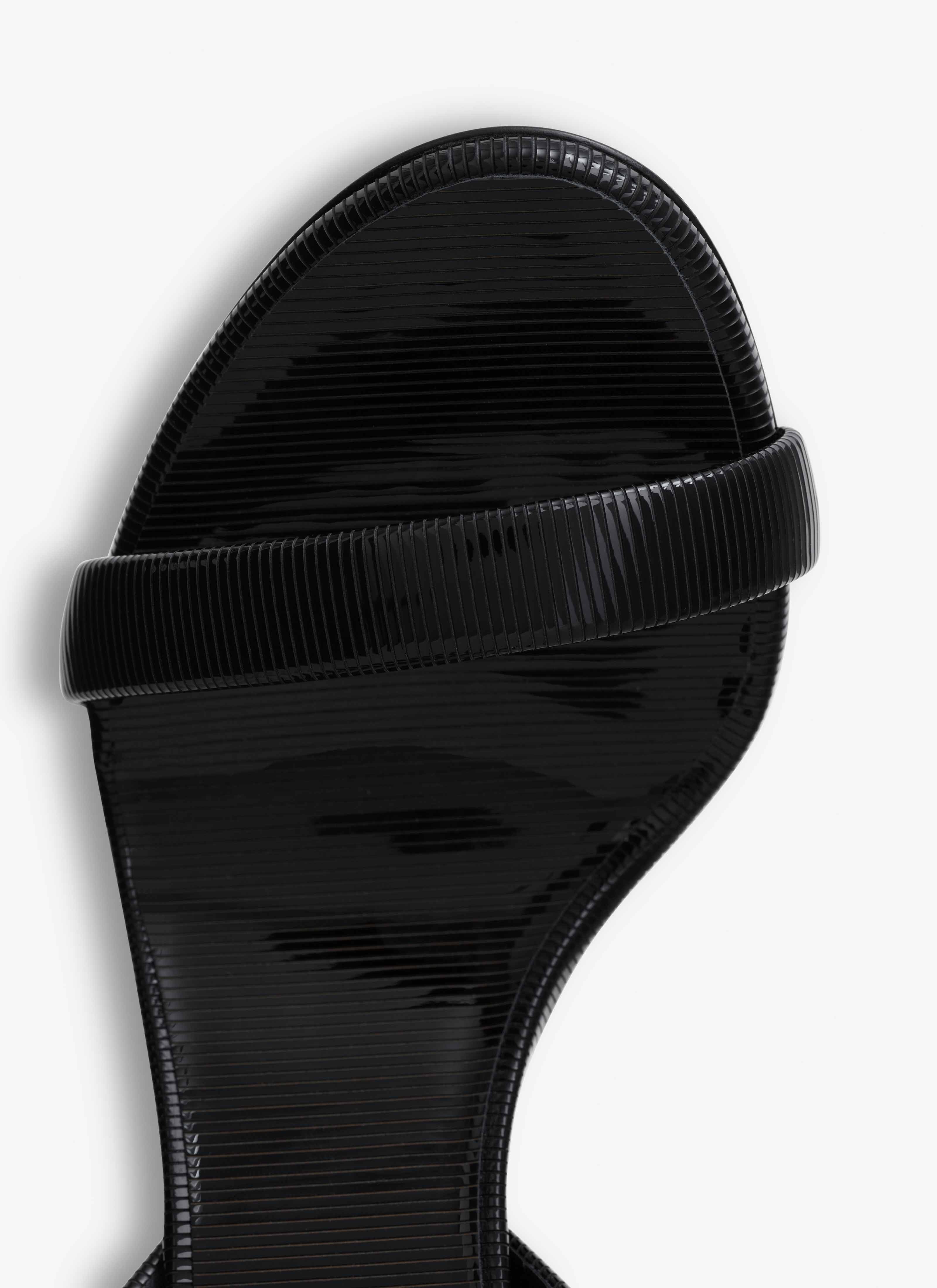 ALAÏA BLACK CHAIN SANDALS IN PATENT CALFSKIN