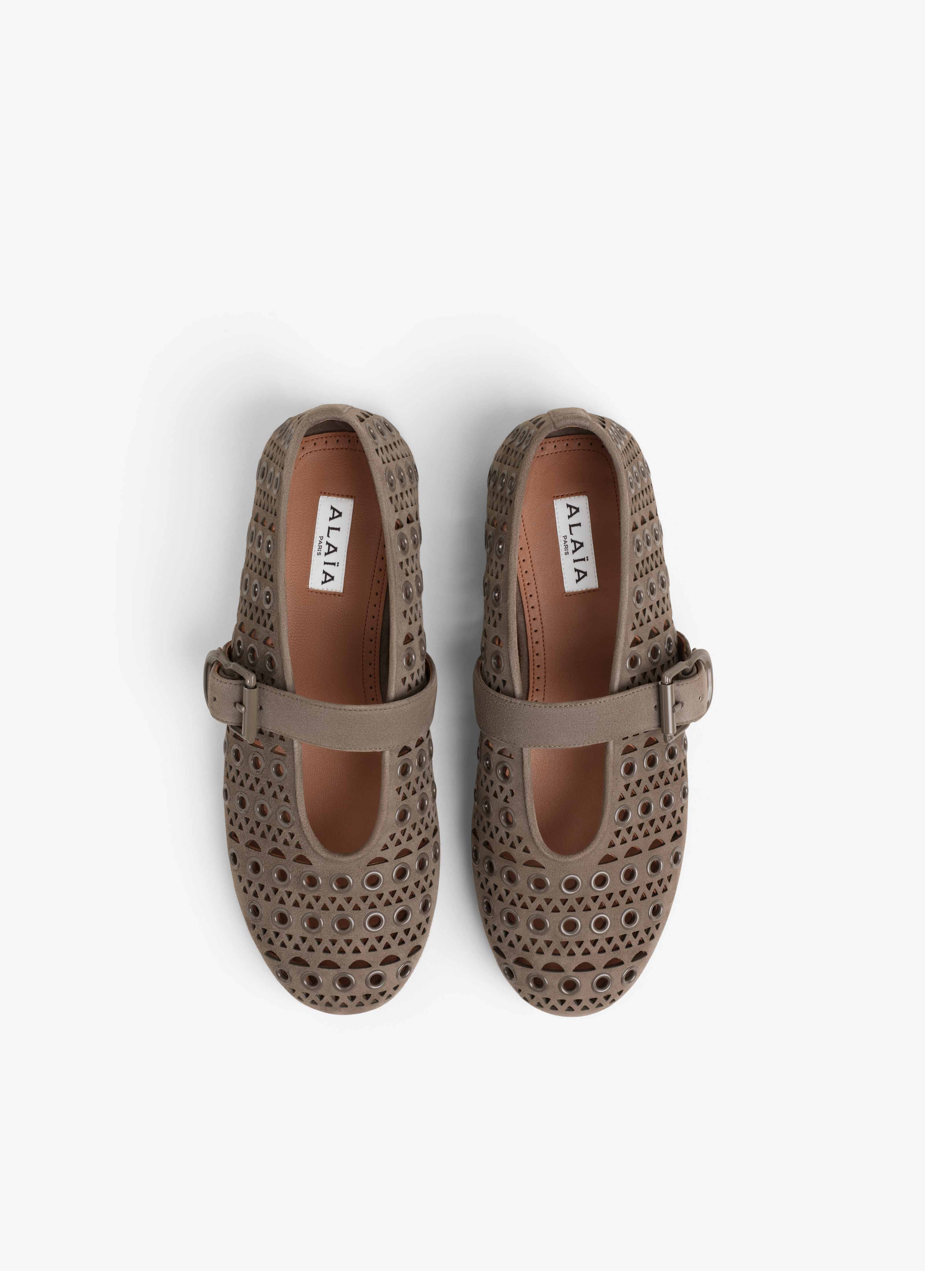 ALAÏA DOVE GREY BALLET FLATS IN VIENNE SUEDE WITH EYELETS