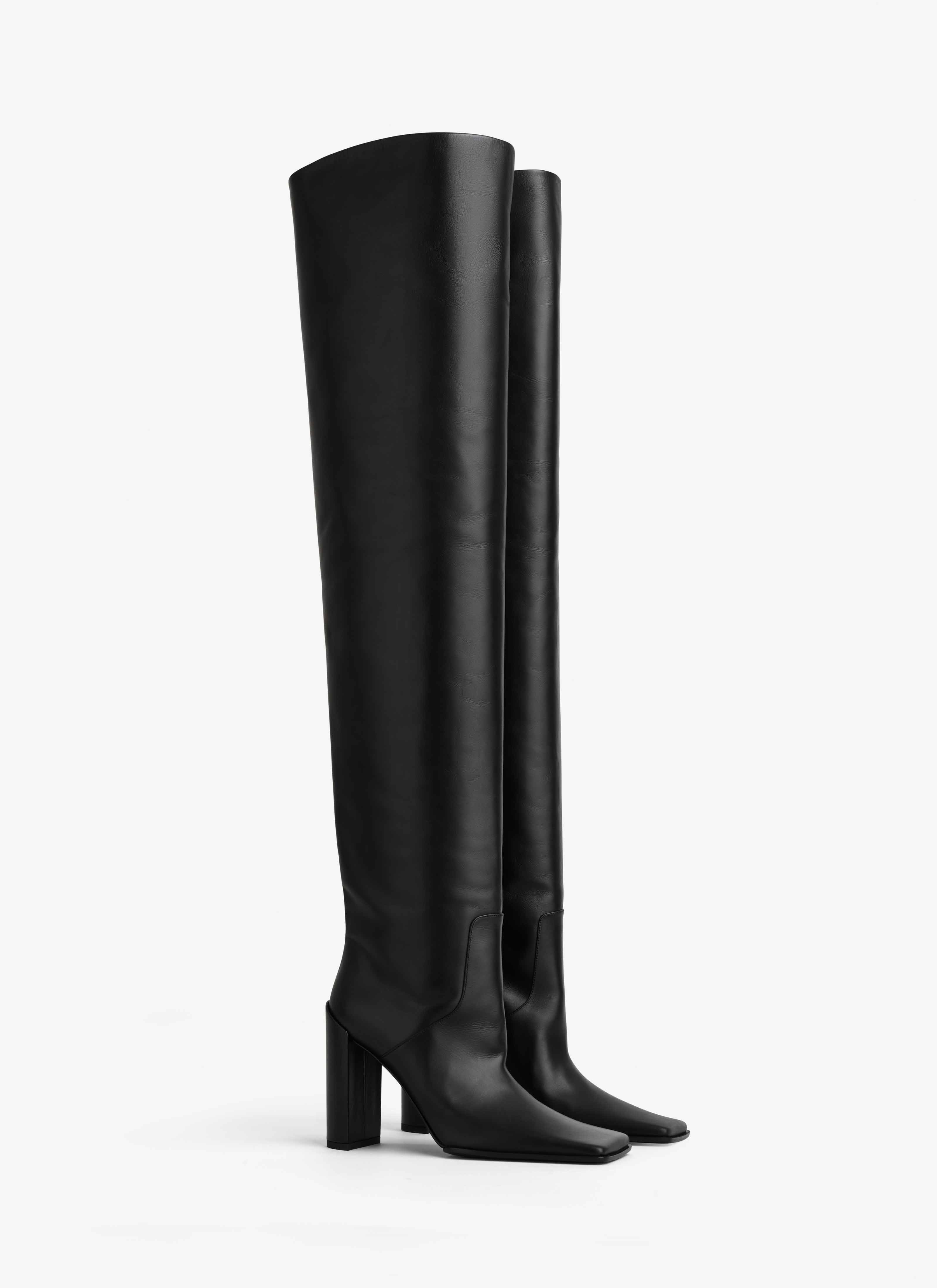 ALAÏA BLACK SQUARE HIGH BOOTS IN CALFSKIN