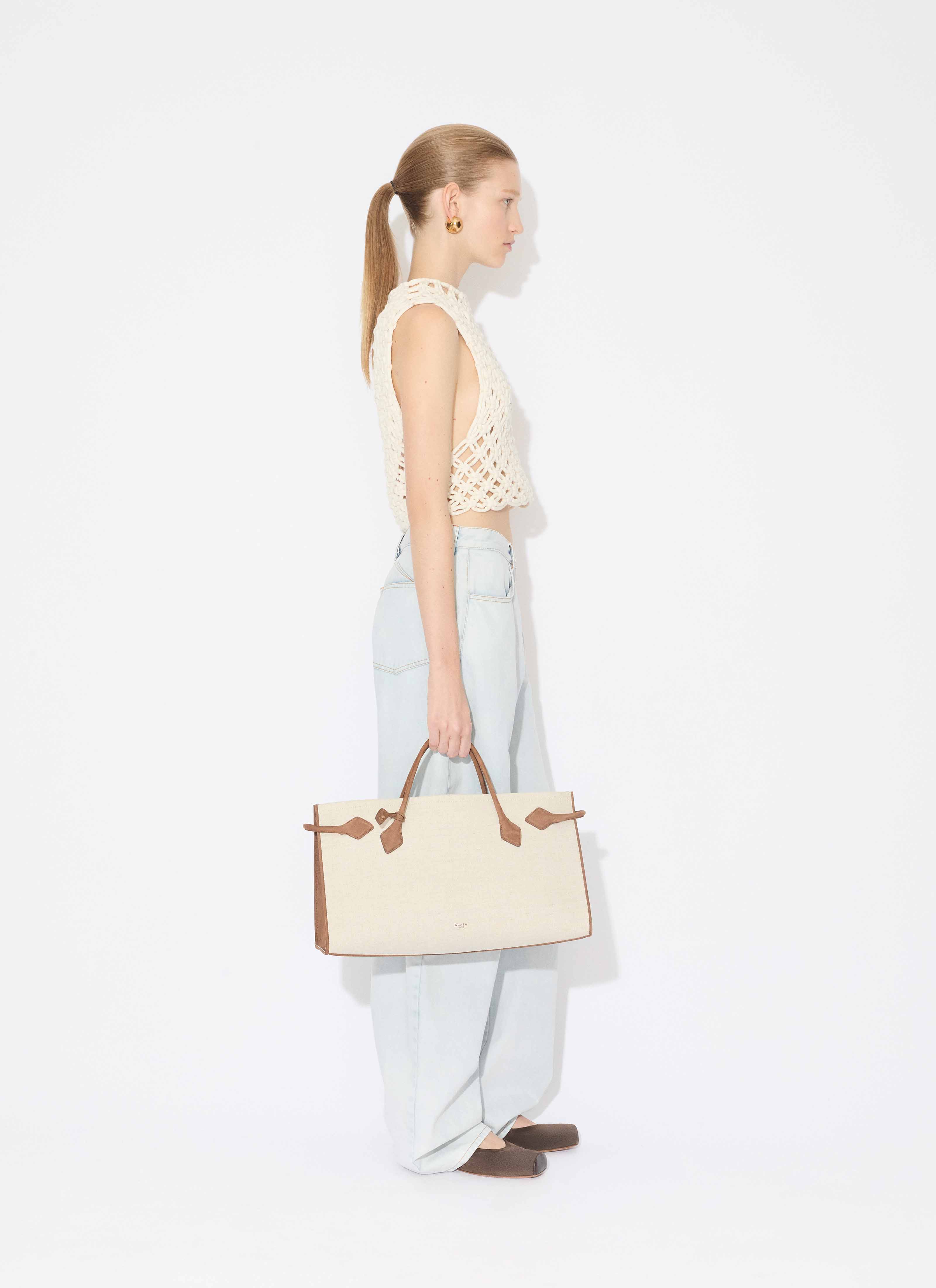 ALAÏA WEIß  HANDGEKNÜPFTES TOP