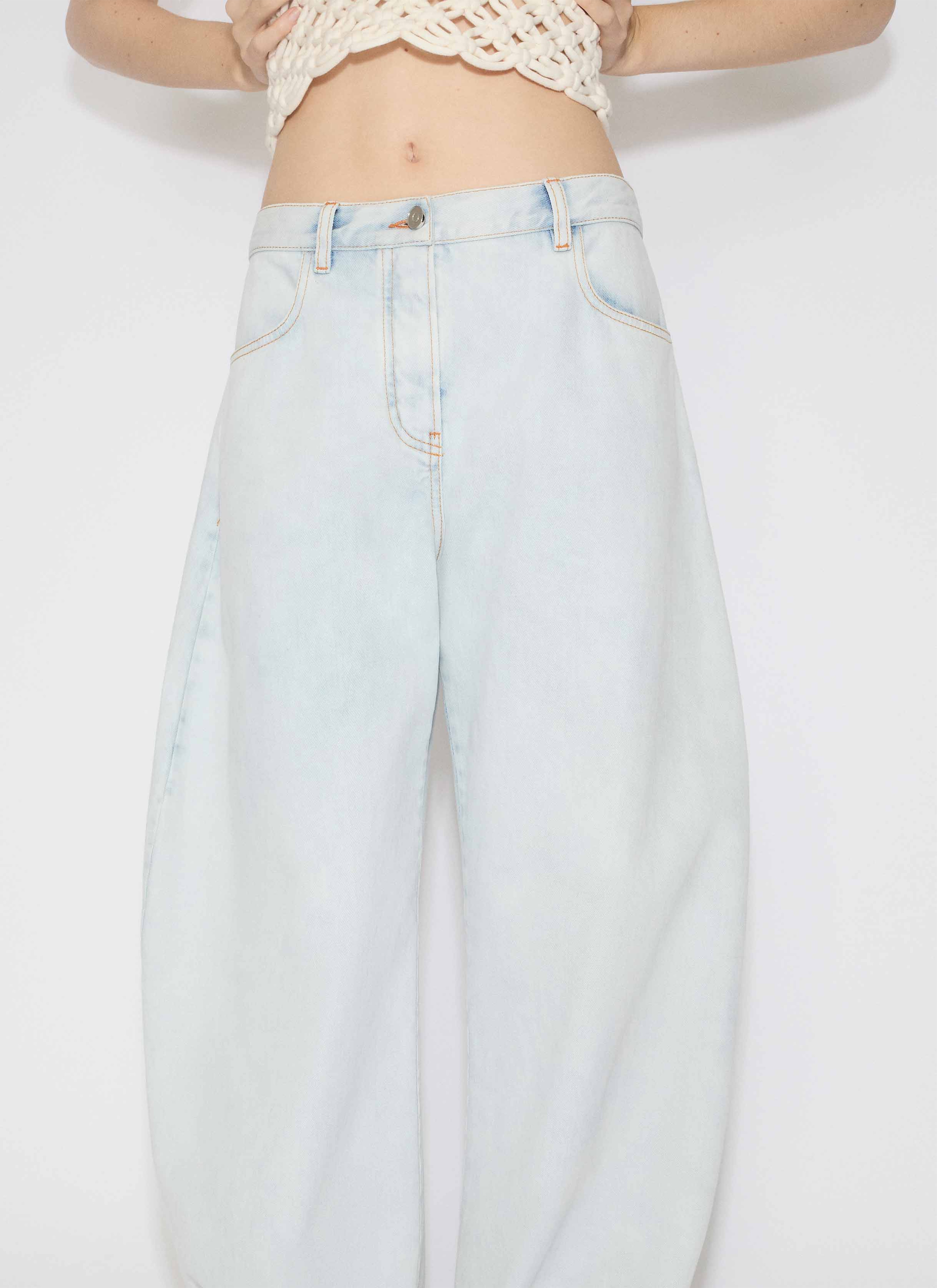 ALAÏA HELLBLAU JEANS MIT NIEDRIGER TAILLE