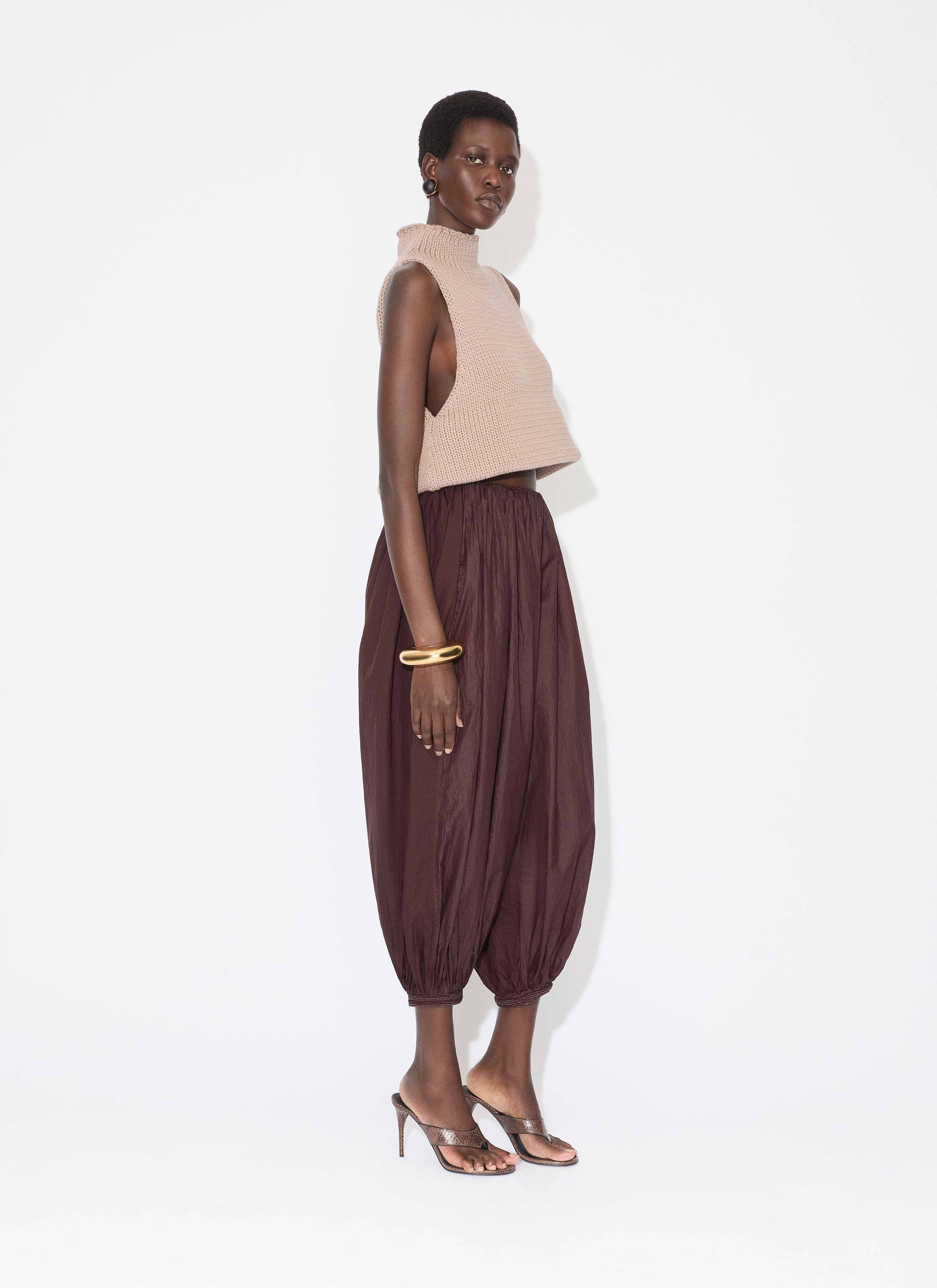 ALAÏA BURGUNDY SOFT NYLON BALLOON PANTS