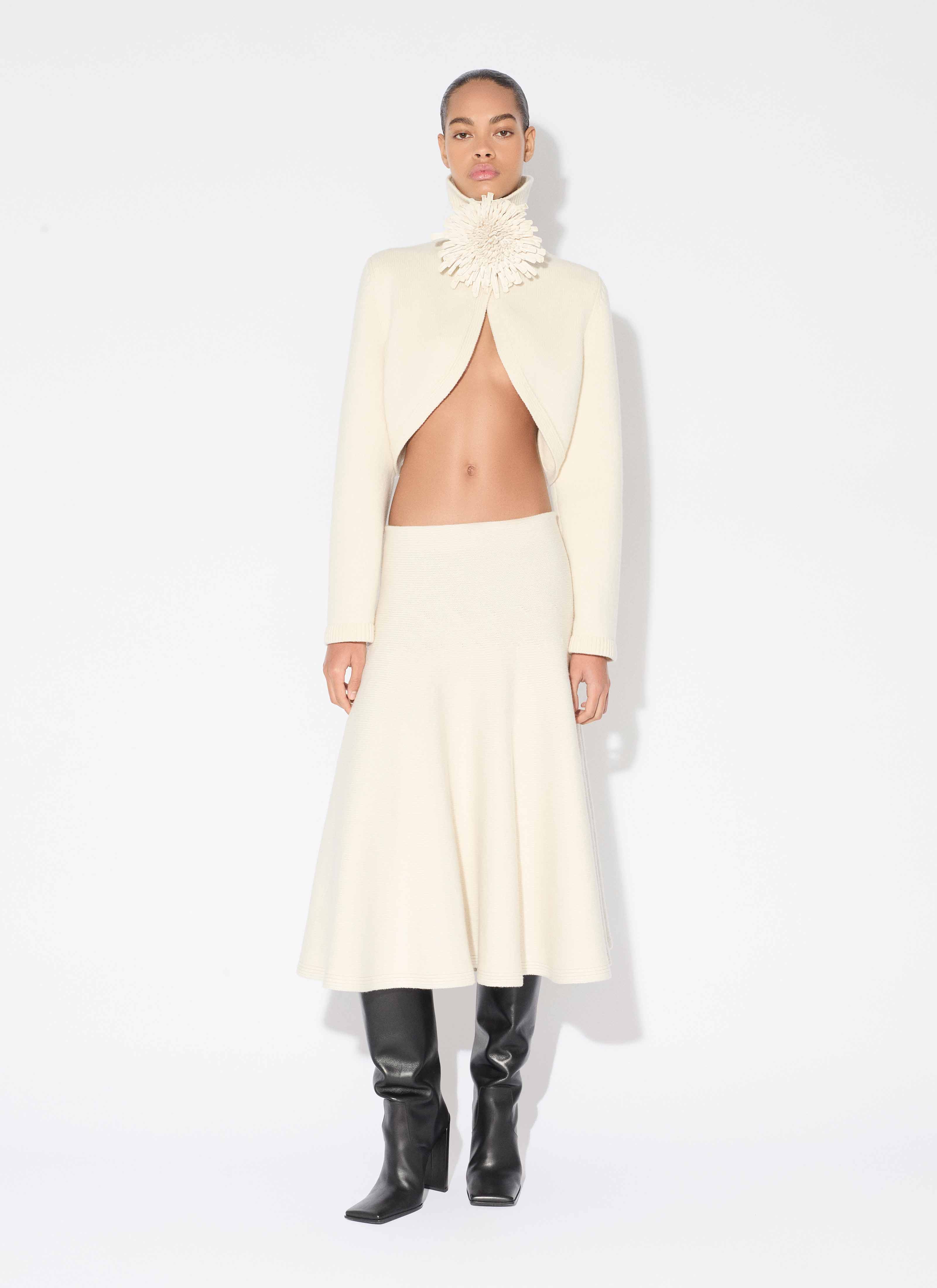 ALAÏA WHITE CASHMERE KNIT FLARE SKIRT