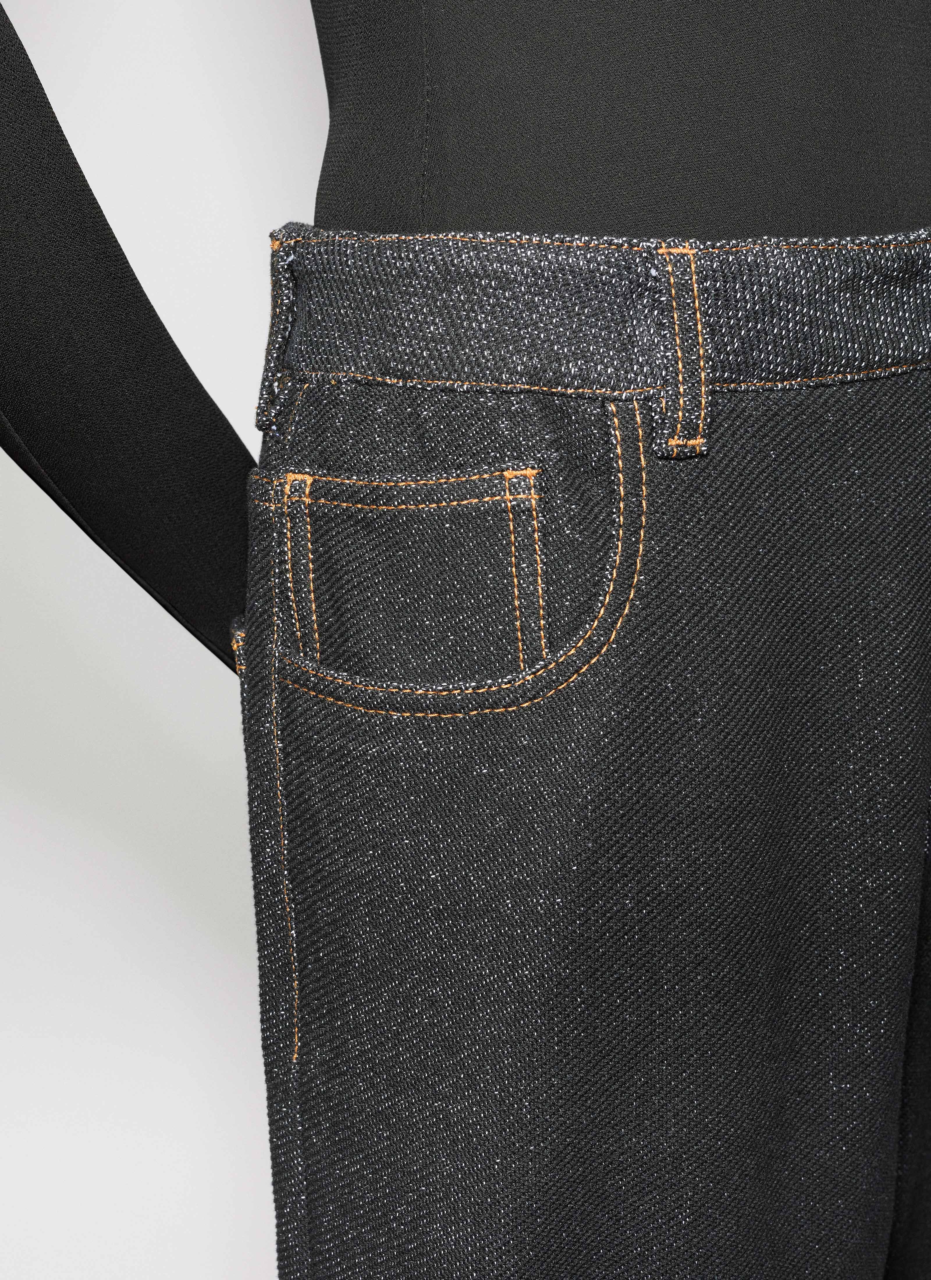 ALAÏA BLACK/WHITE DENIM KNIT LOOSE PANTS