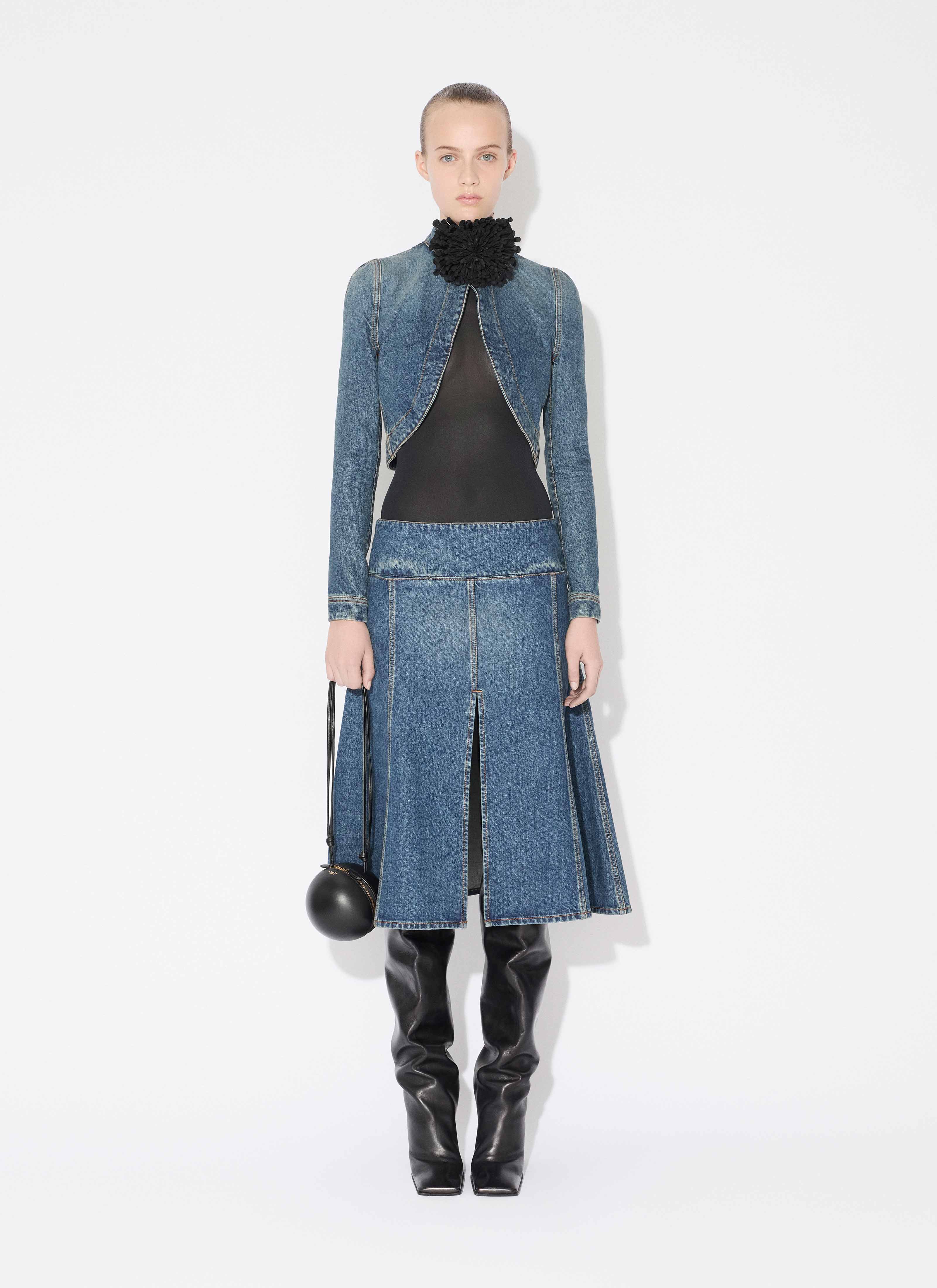 ALAÏA BLUE DENIM CROPPED JACKET