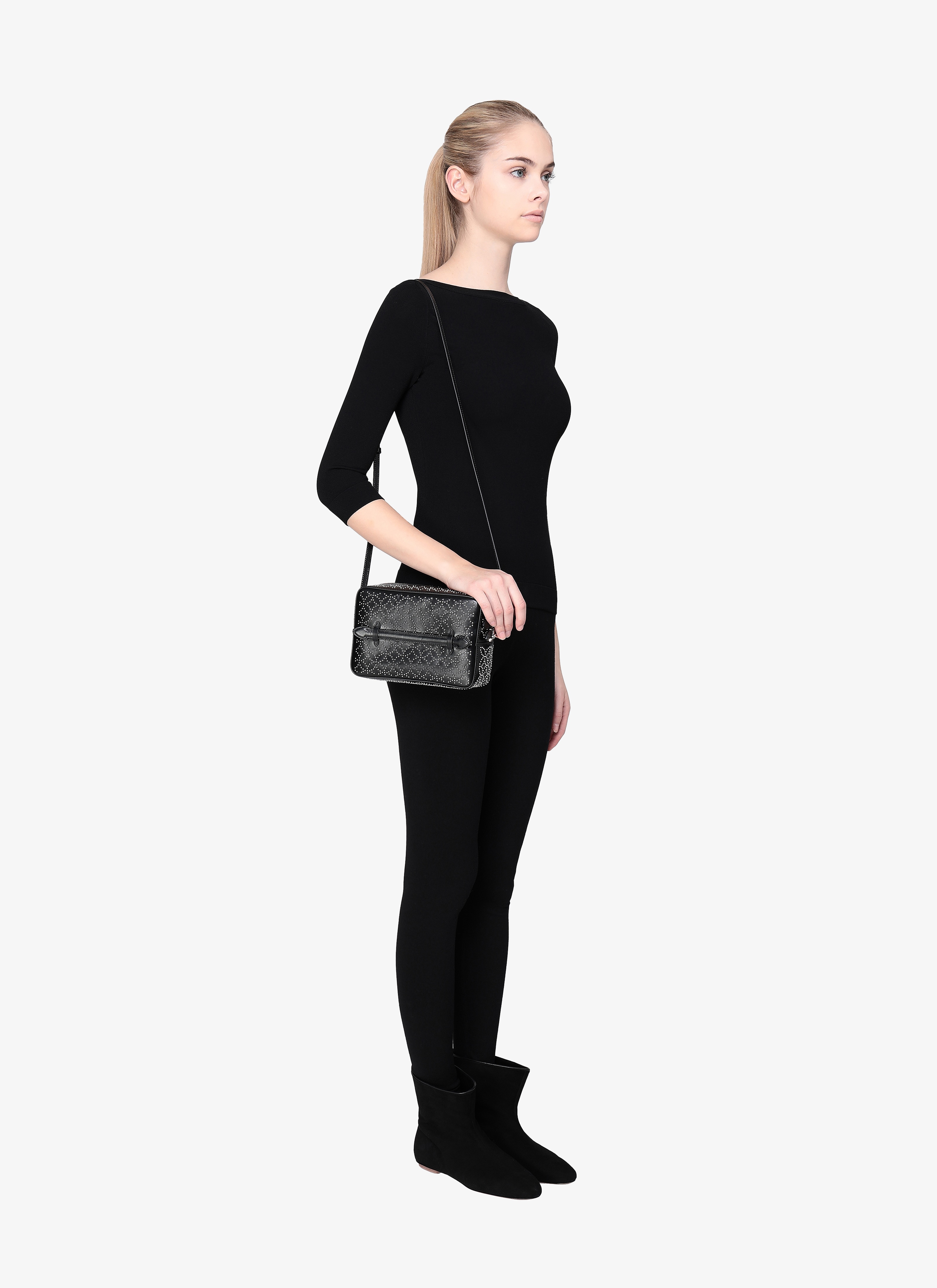 Louise 24 Crossbody Envelope Louise 24 Crossbody Envelope - maison-alaia.com