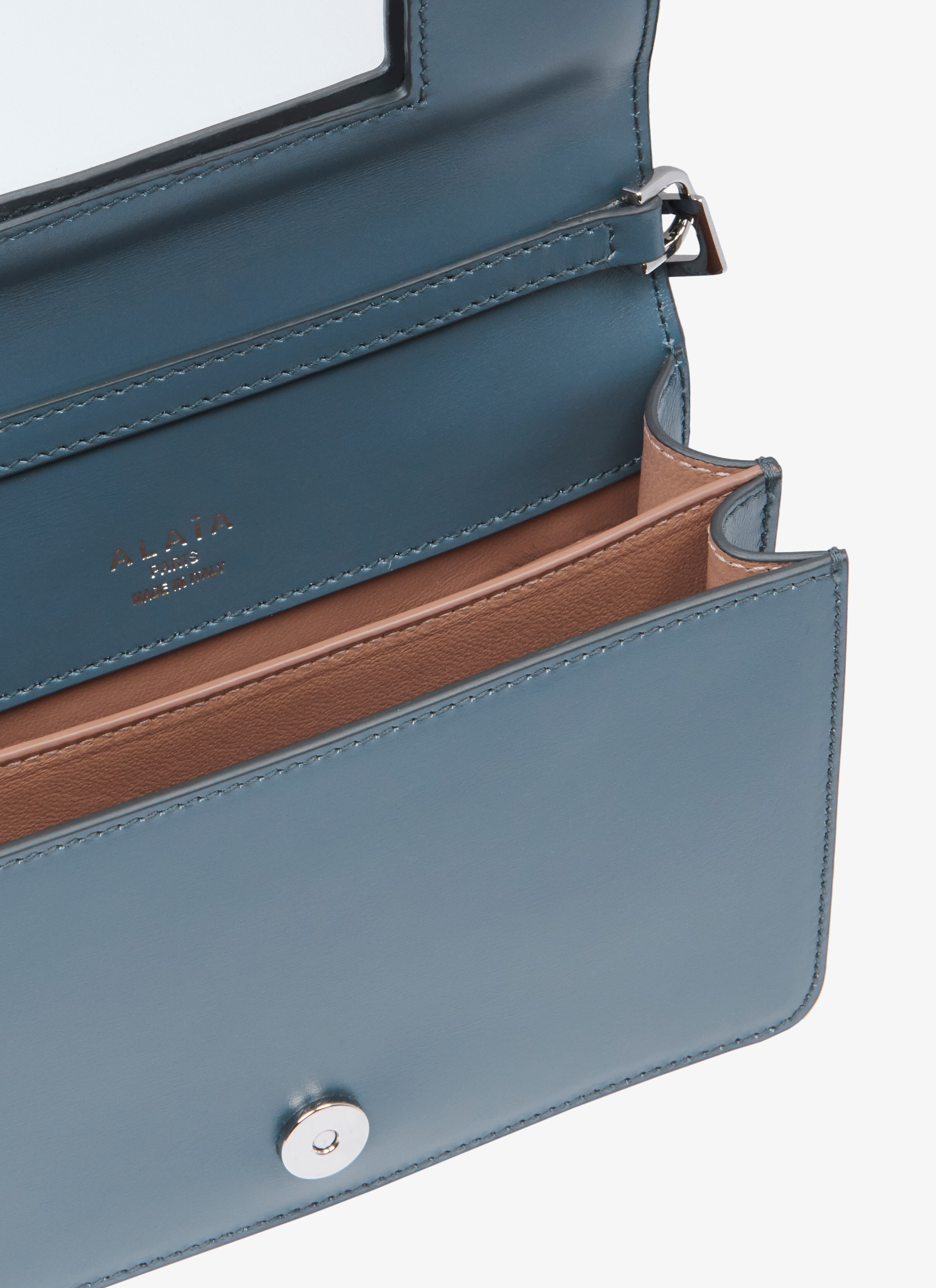 Franca 17 Crossbody Bag Franca 17 Crossbody Bag - maison-alaia.com