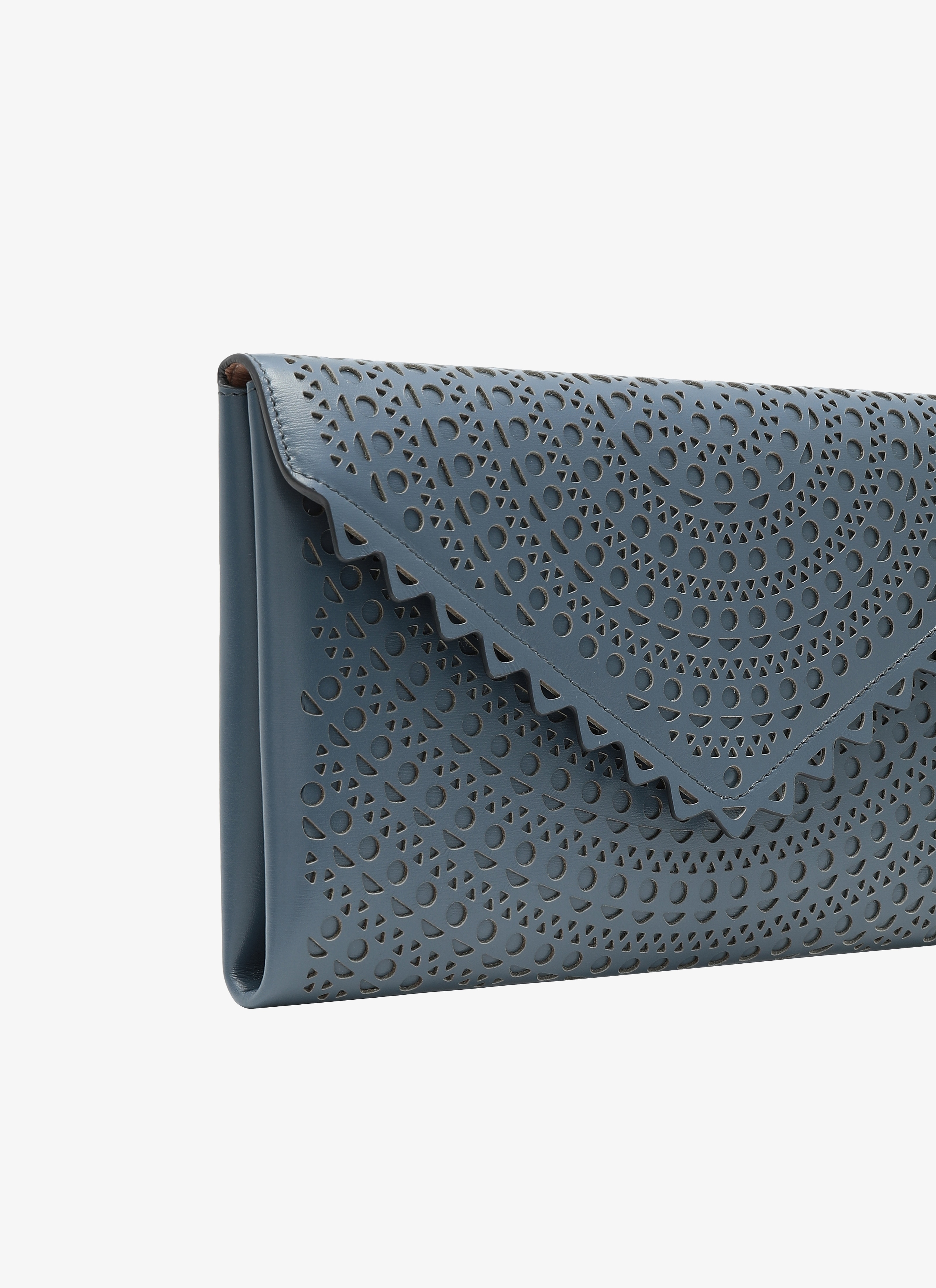 Oum 26 Clutch Oum 26 Clutch - maison-alaia.com