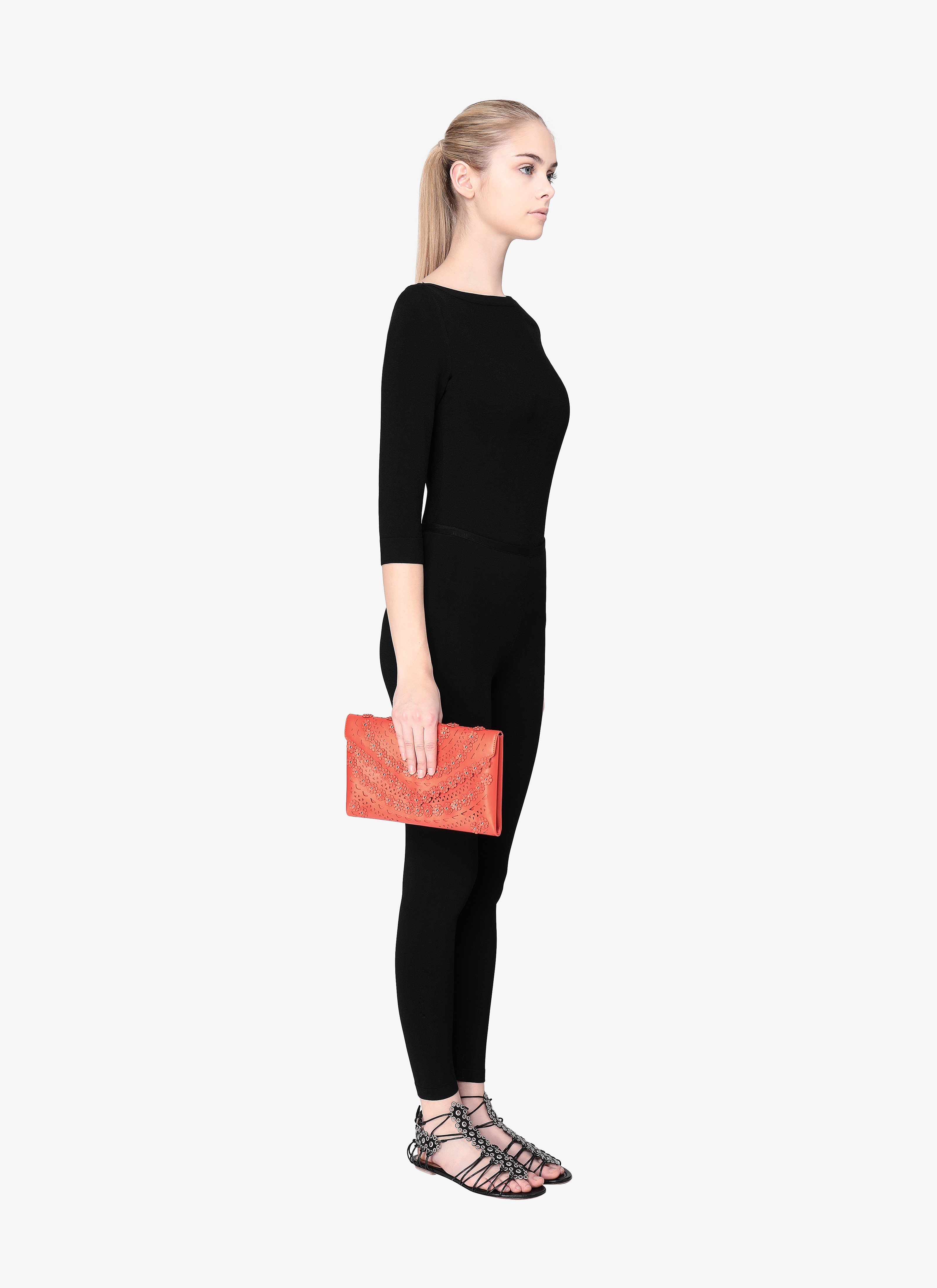 Oum 26 Clutch Oum 26 Clutch - maison-alaia.com