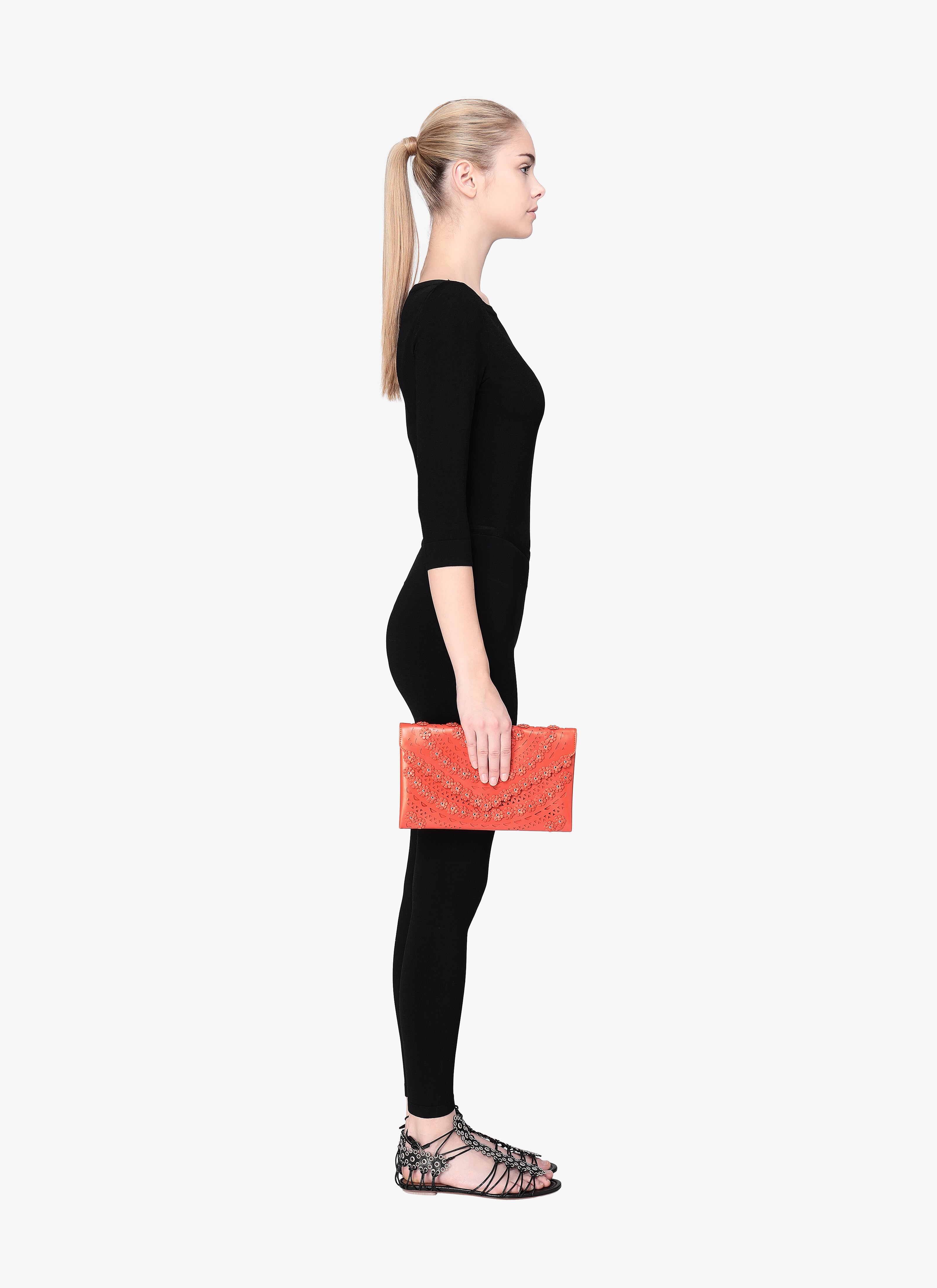 Oum 26 Clutch Oum 26 Clutch - maison-alaia.com