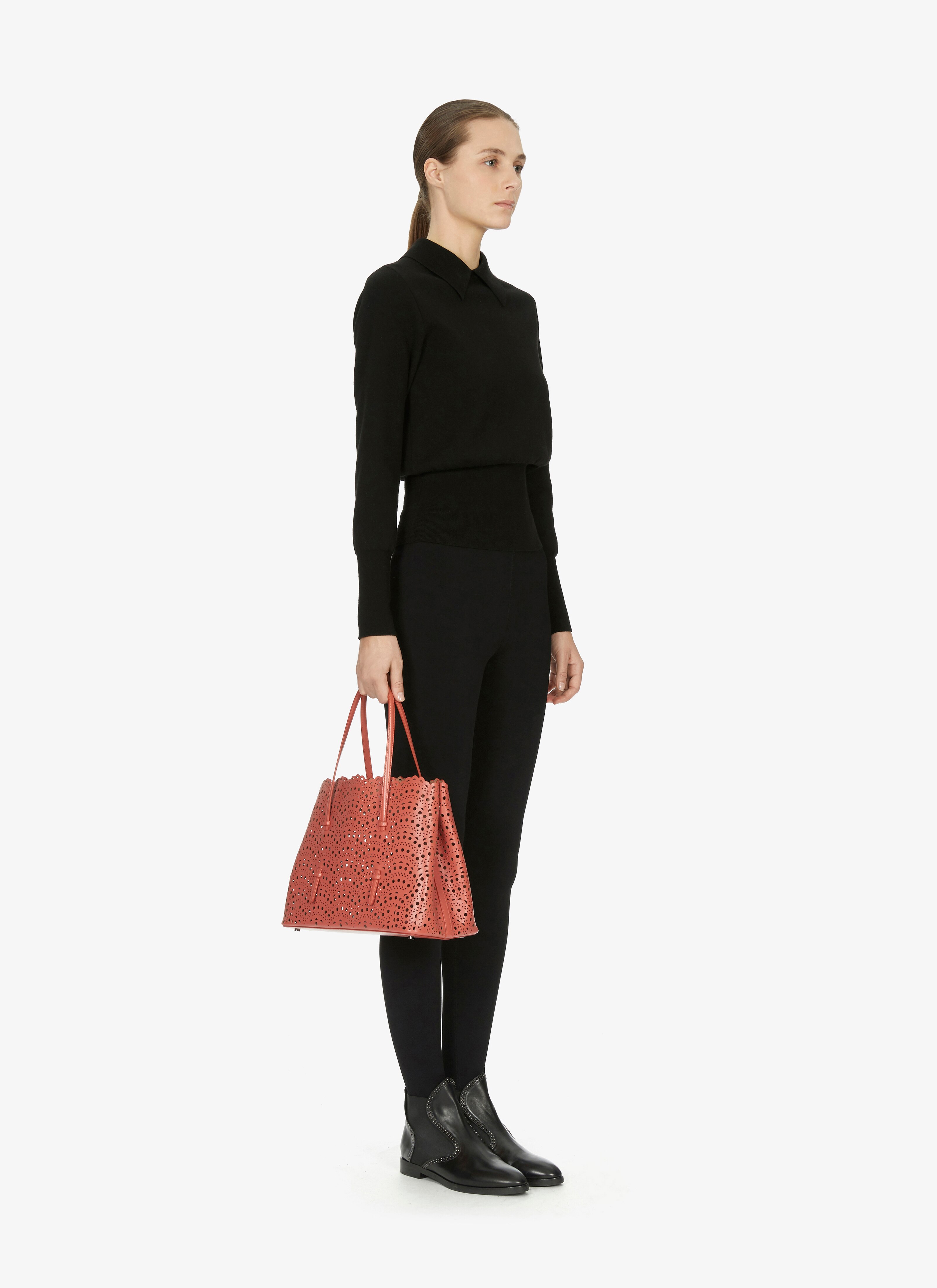 Mina 32 Tote Bag Mina 32 Tote Bag - maison-alaia.com