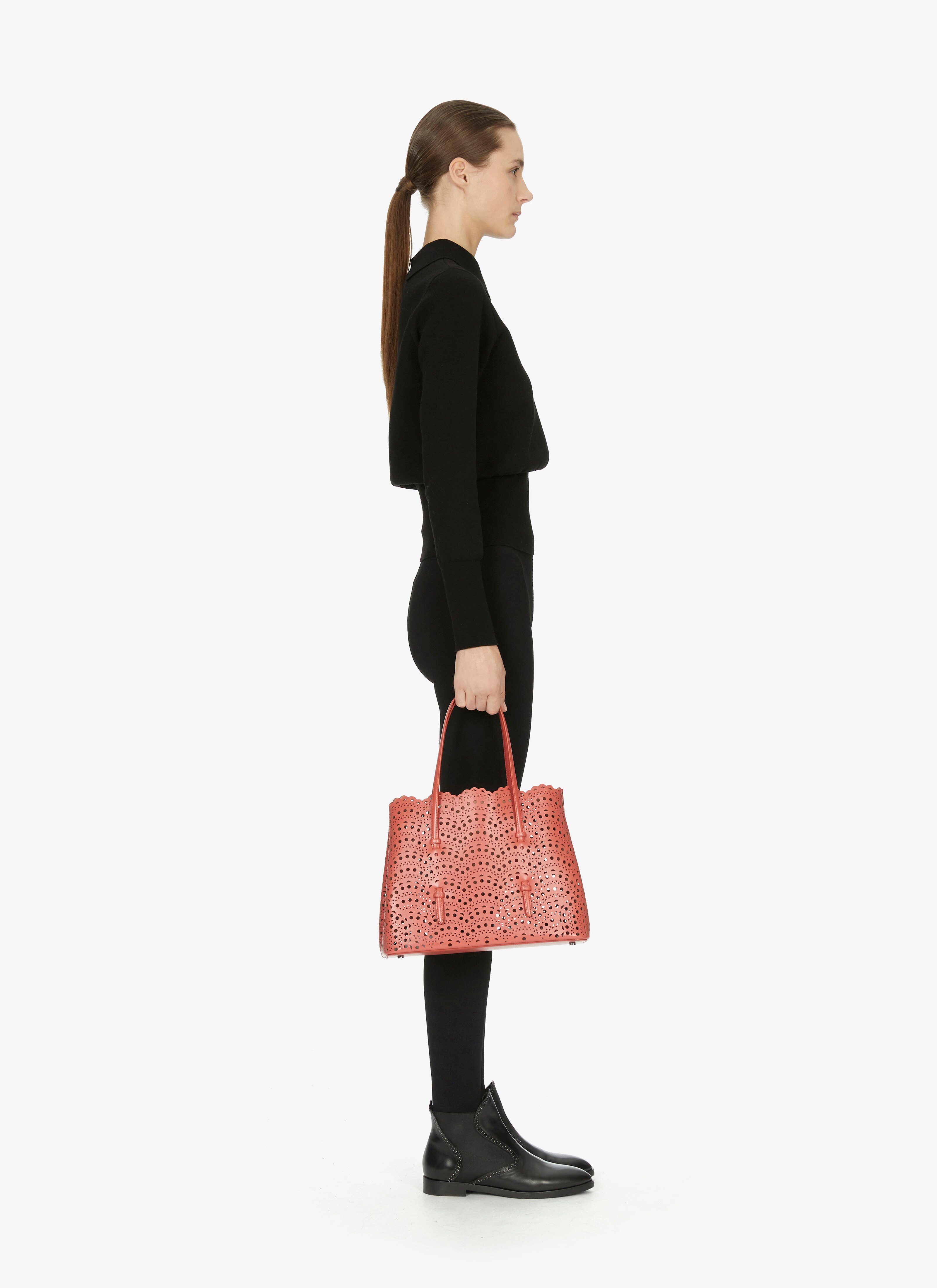 Mina 32 Tote Bag Mina 32 Tote Bag - maison-alaia.com