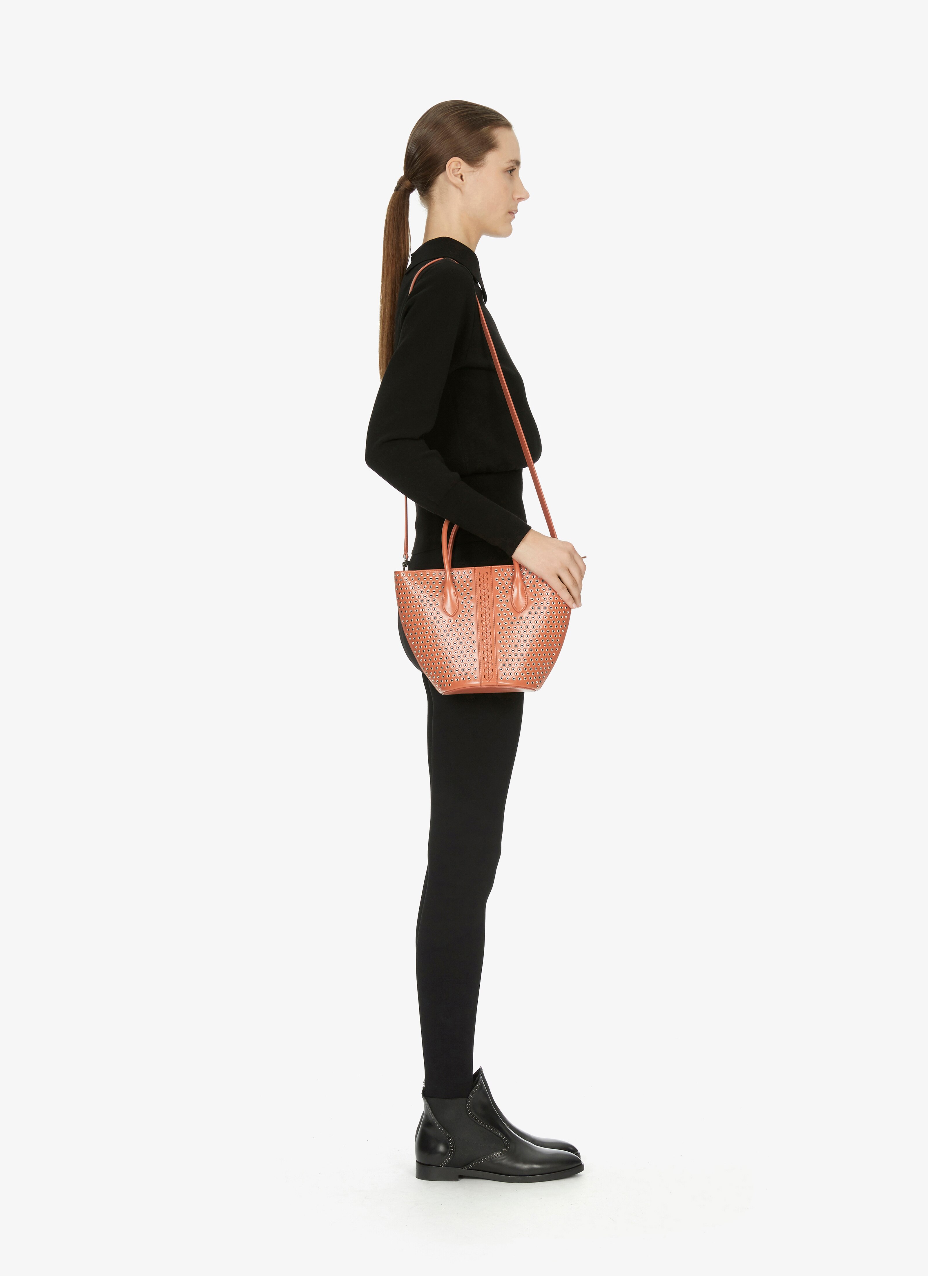 Latifa 15 Handbag Latifa 15 Handbag - maison-alaia.com