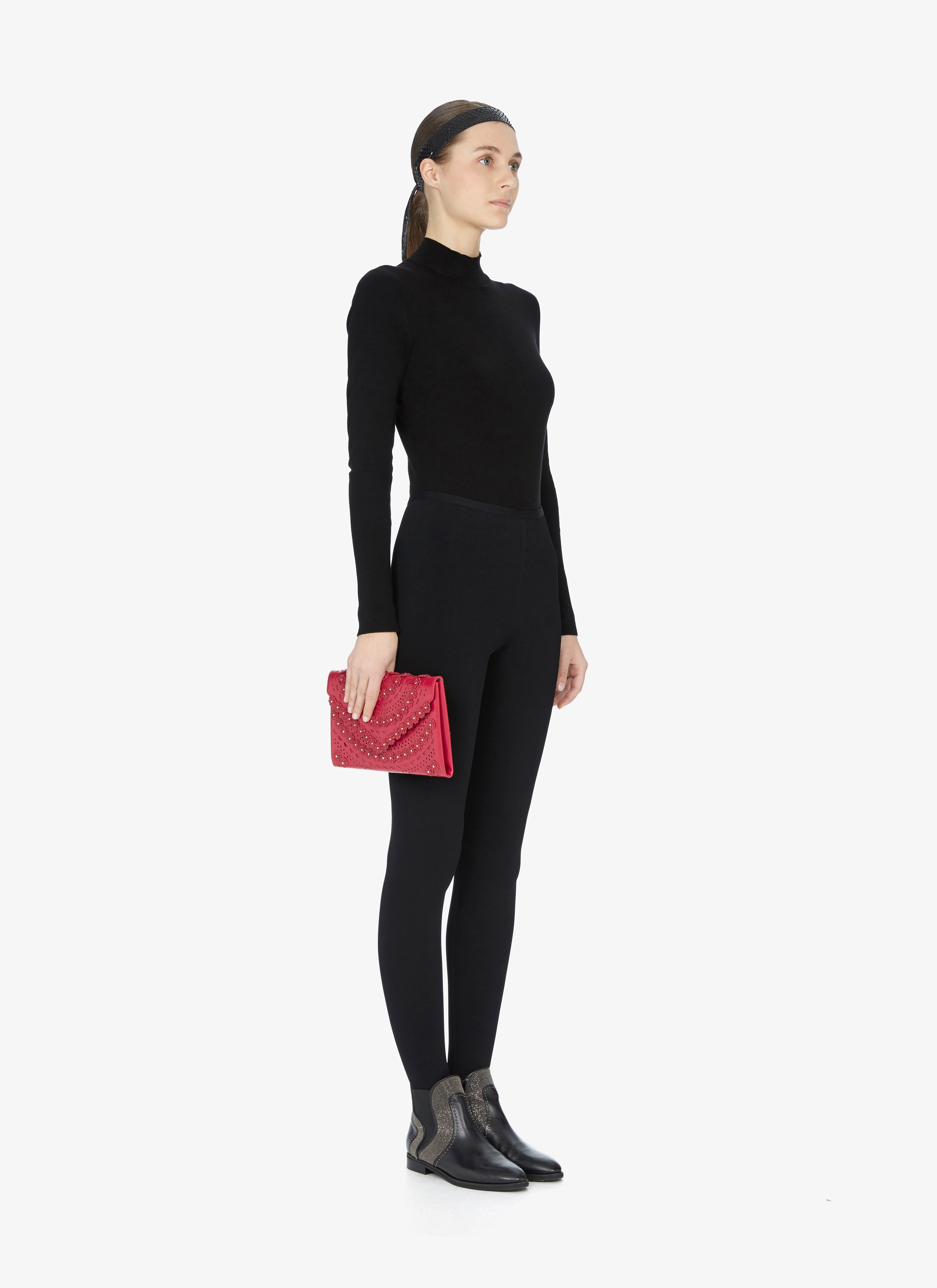 Oum 26 Clutch Oum 26 Clutch - maison-alaia.com