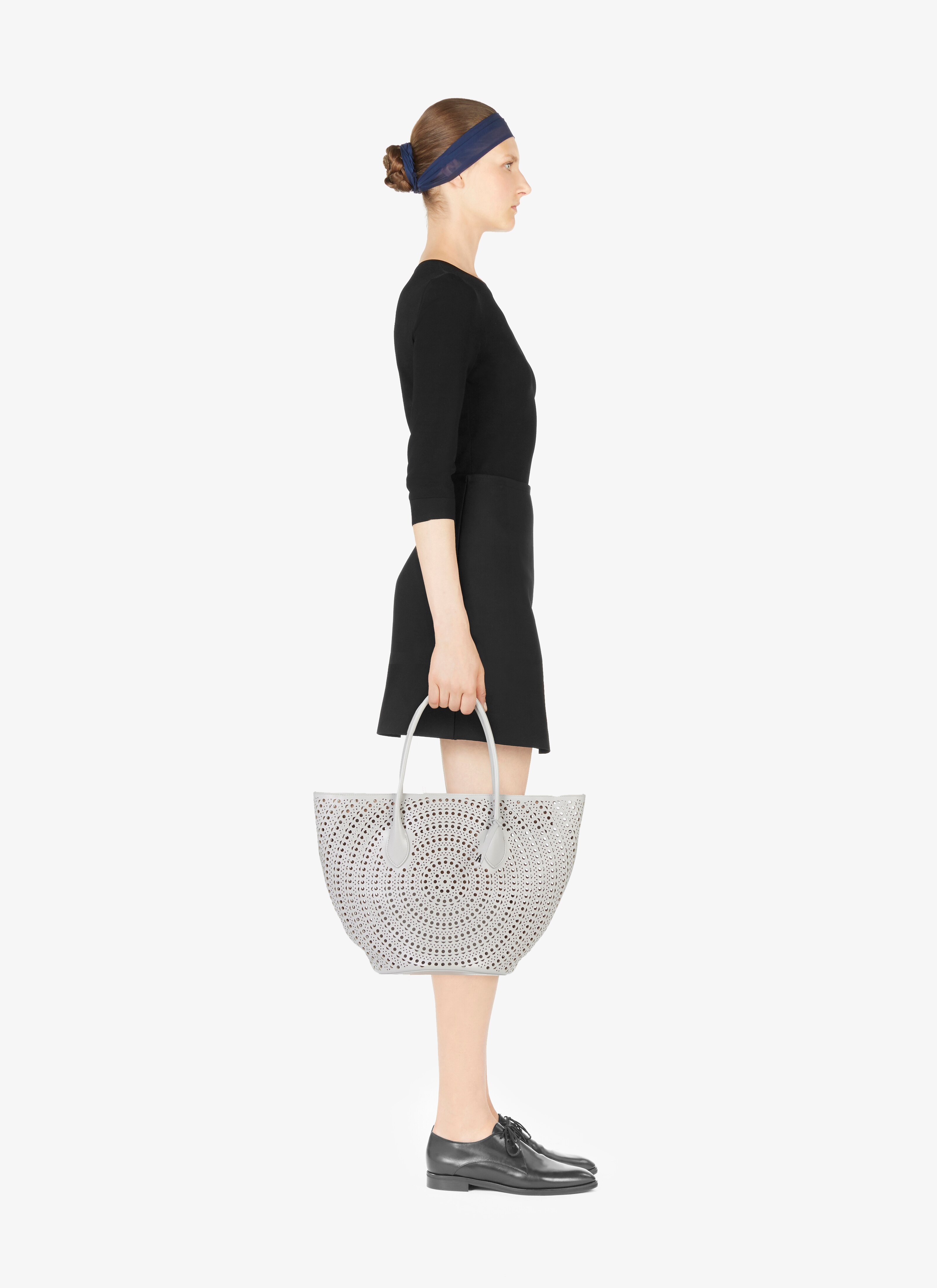 Latifa 20 Handbag Latifa 20 Handbag - maison-alaia.com