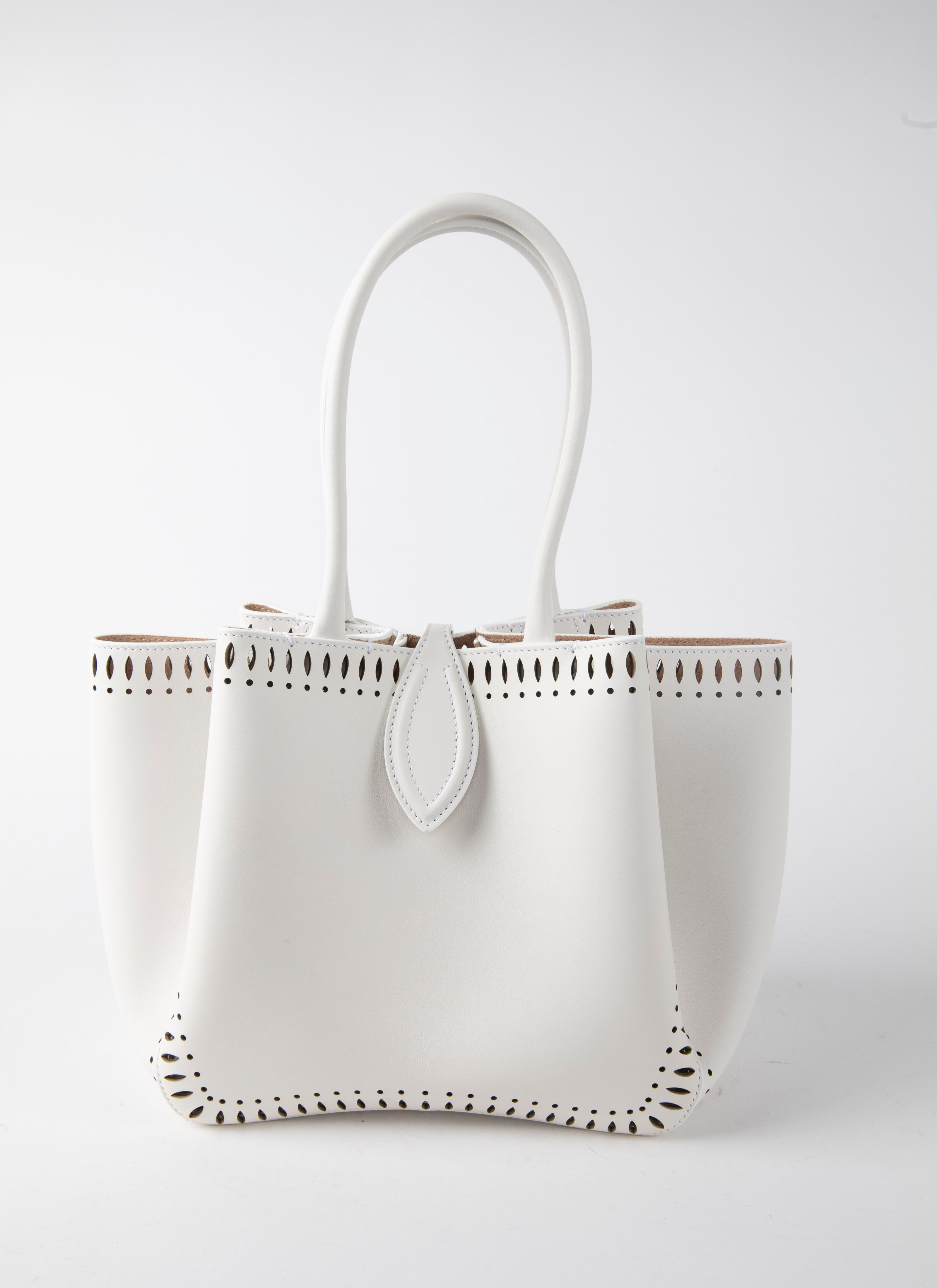 Handbags maison-alaia.com
