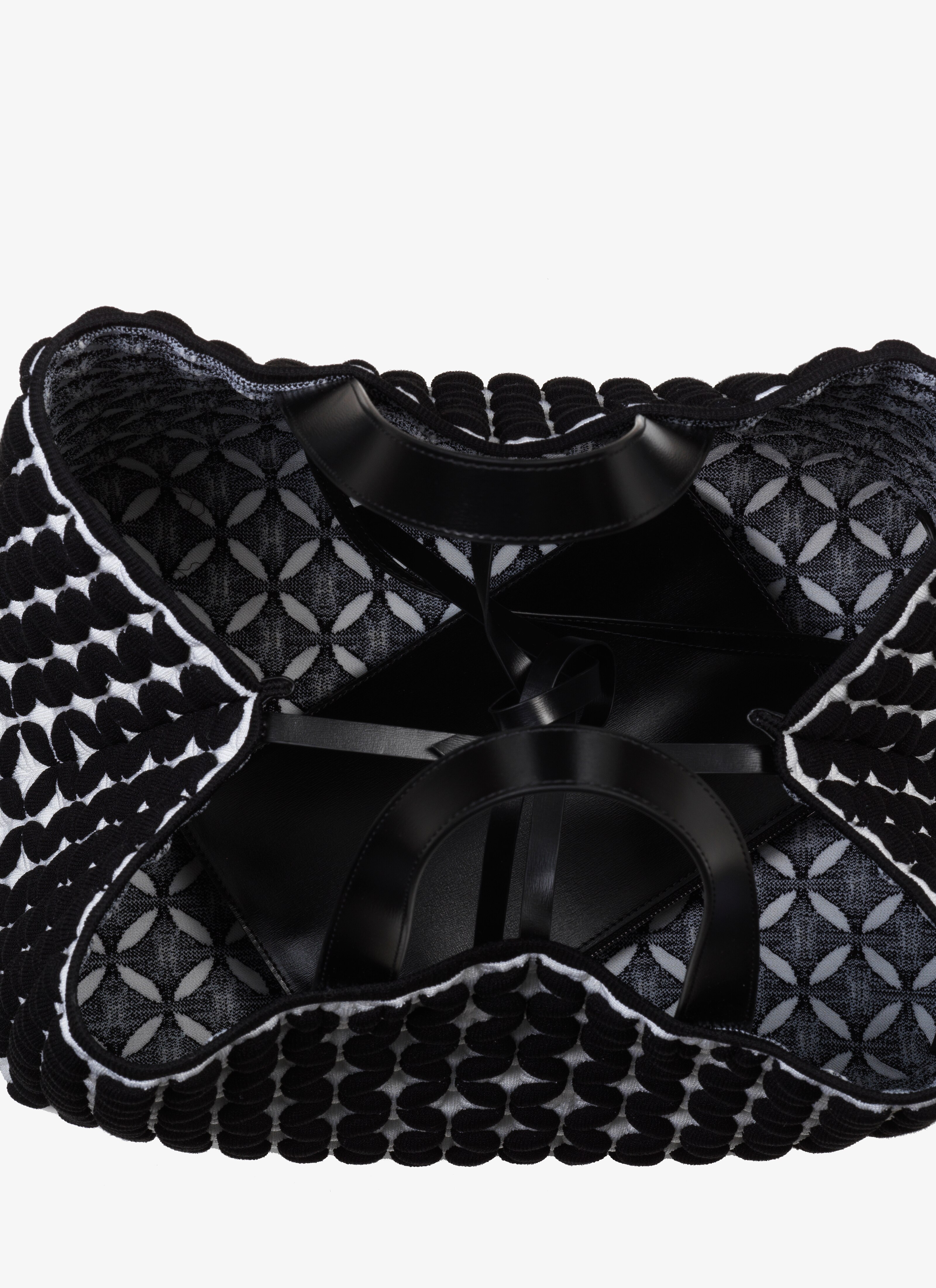 ALAÏA SAC CABAS EN MAILLE NOIR/BLANC