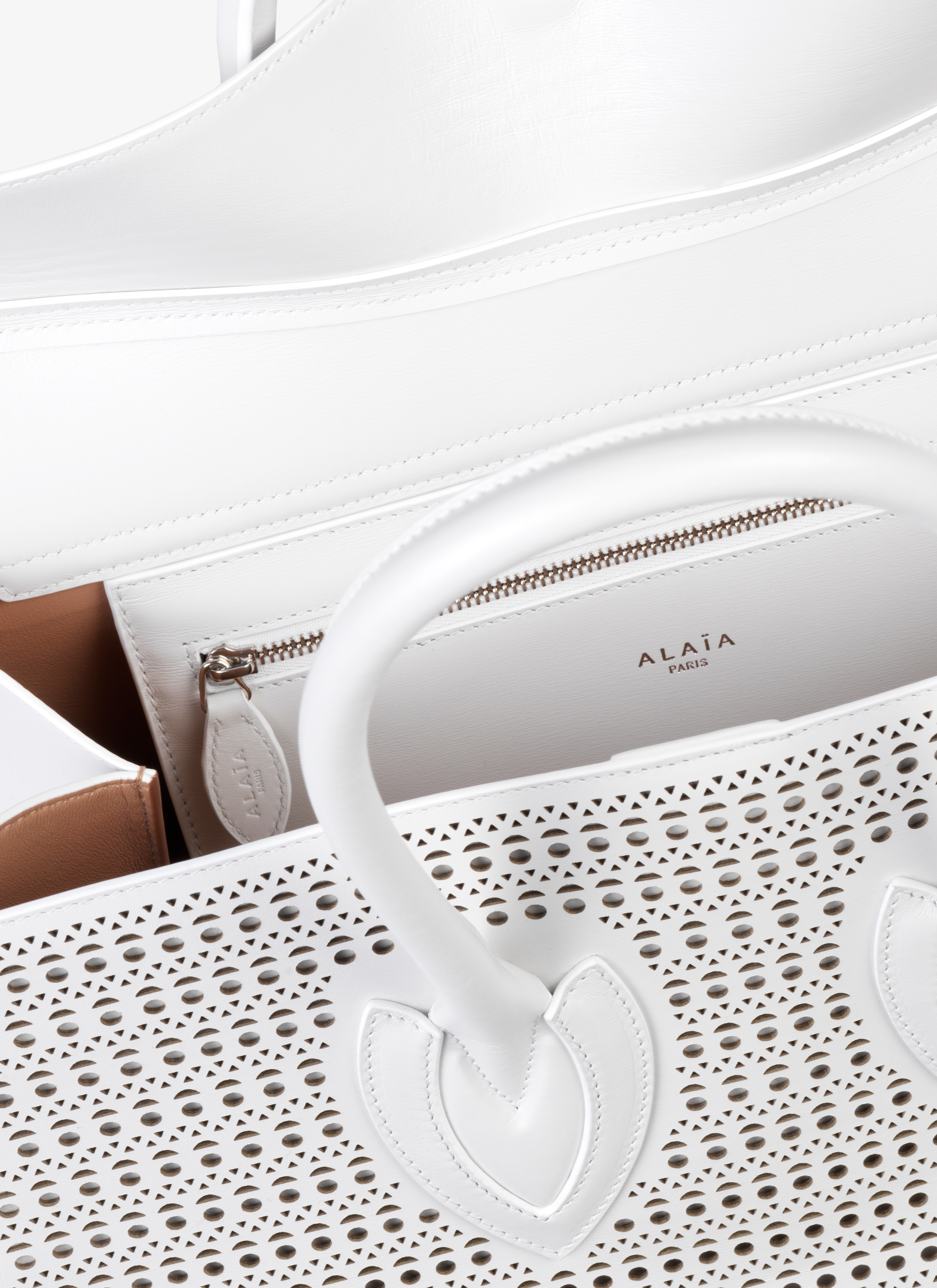 ALAÏA  SIDI 39 HANDBAG