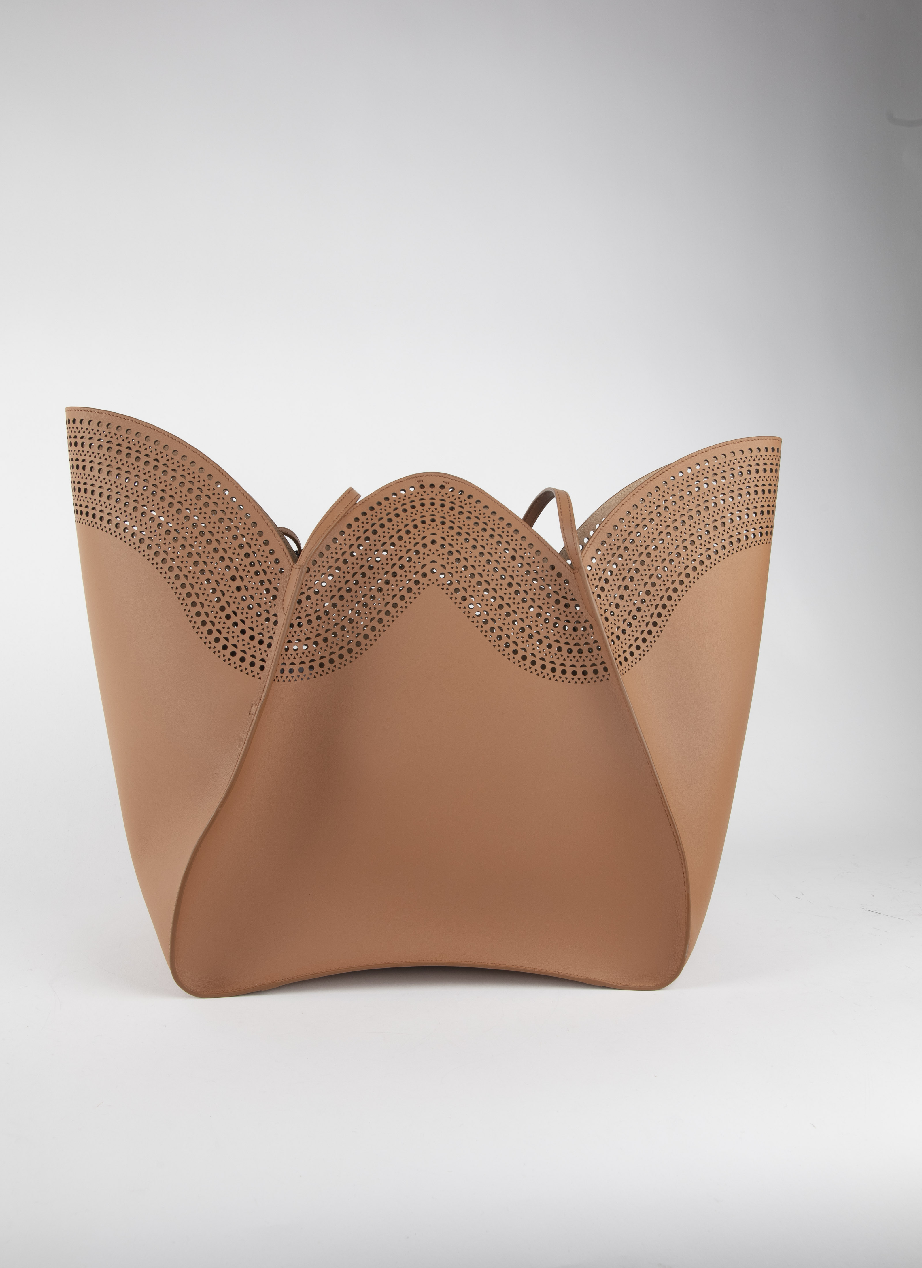 ALAÏA GOLDEN BROWN HANDBAGS