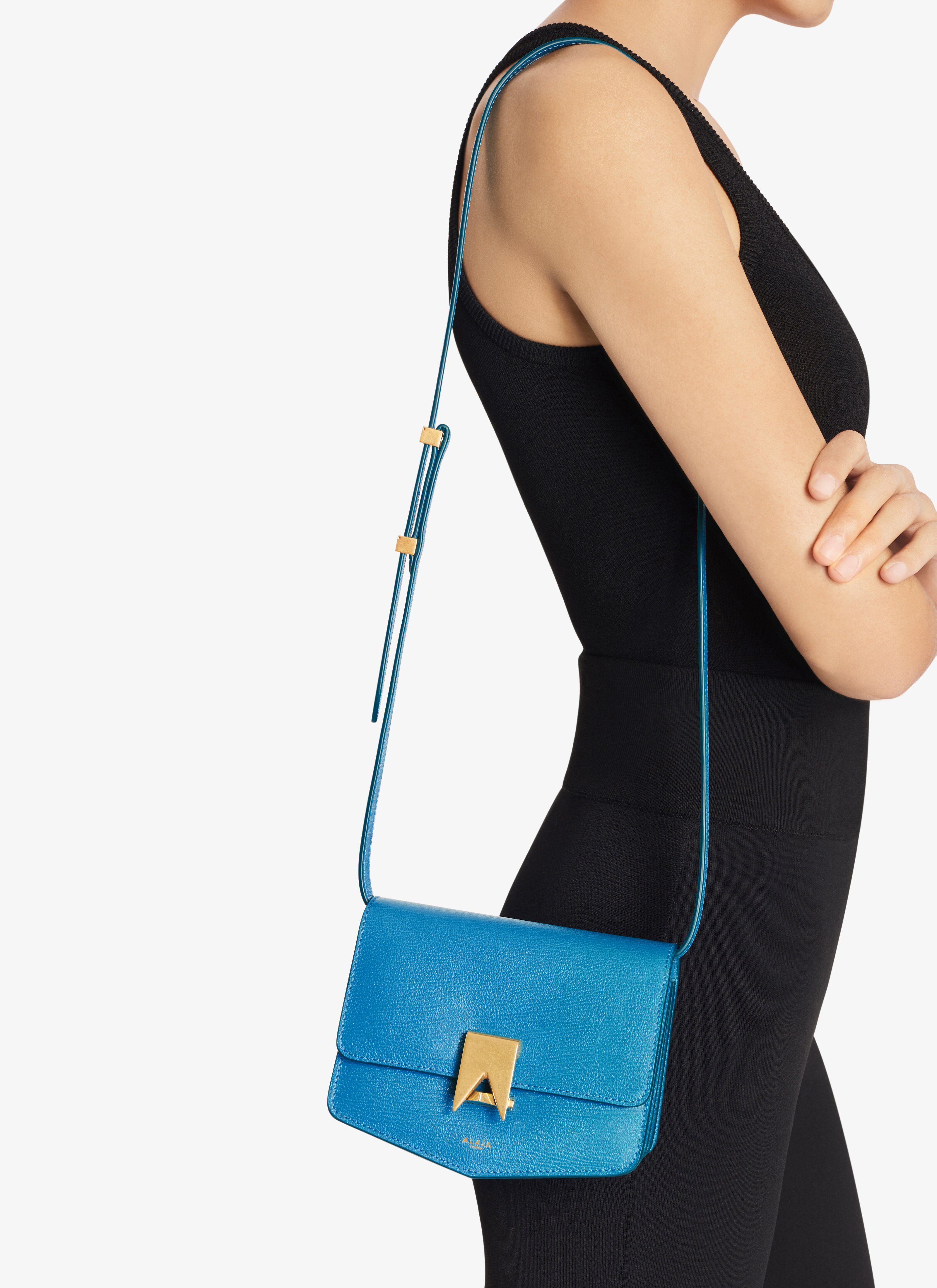 ALAÏA LAGOO LE PAPA SMALL BAG IN CALFSKIN