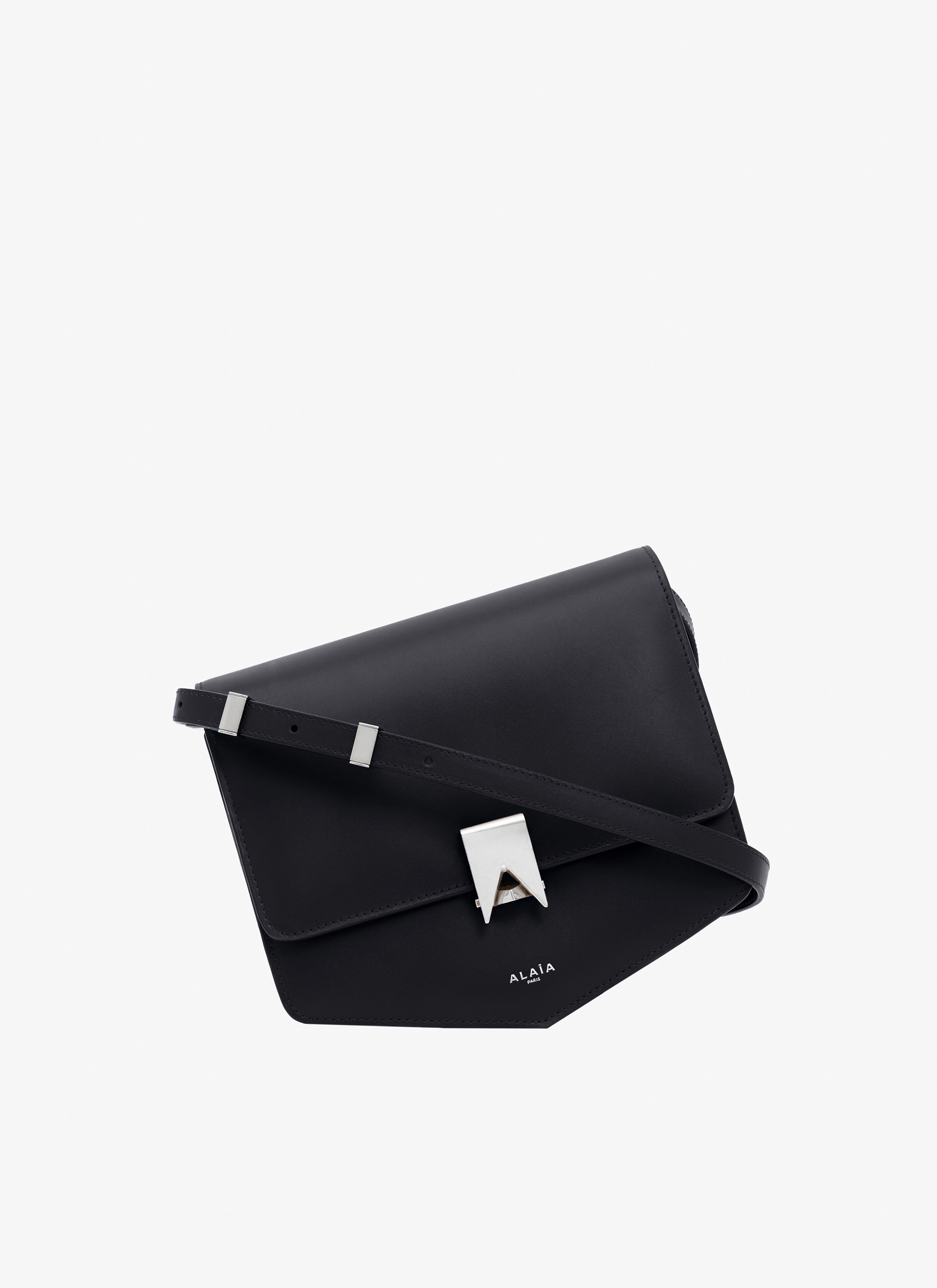 Le Papa bag in calfskin - maison-alaia.com