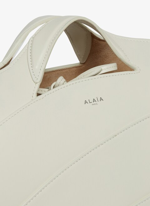 KHAIMA MEDIUM BAG IN CALFSKIN - maison-alaia.com